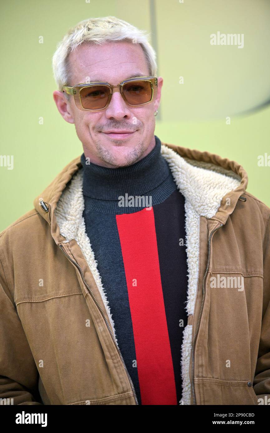 Los Angeles, Usa. 09. März 2023. Diplo nimmt am Donnerstag, den 9. März 2023, an der Versace FW23 Show im Pacific Design Center in Los Angeles, Kalifornien, Teil. Foto: Chris Chew/UPI Credit: UPI/Alamy Live News Stockfoto