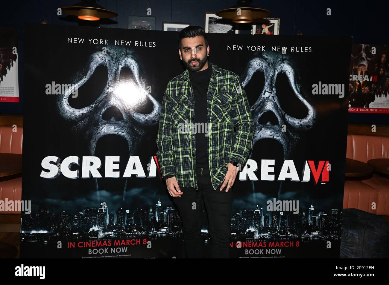 London, Großbritannien. 9. März 2023 Ali Khan ist ein Model besucht die Realität Lifestyle, Influencer trifft sich auf den All Star Lanes - White City Bowling, Drinks & Canapes for Paramount Pictures bringt die Vorführung von Scream Vili/Picture Capital/Alamy Live NewsCredit:See Li/Picture Capital/Alamy Live NewsCredit:See Li/Picture Capital/Alamy Live News Stockfoto