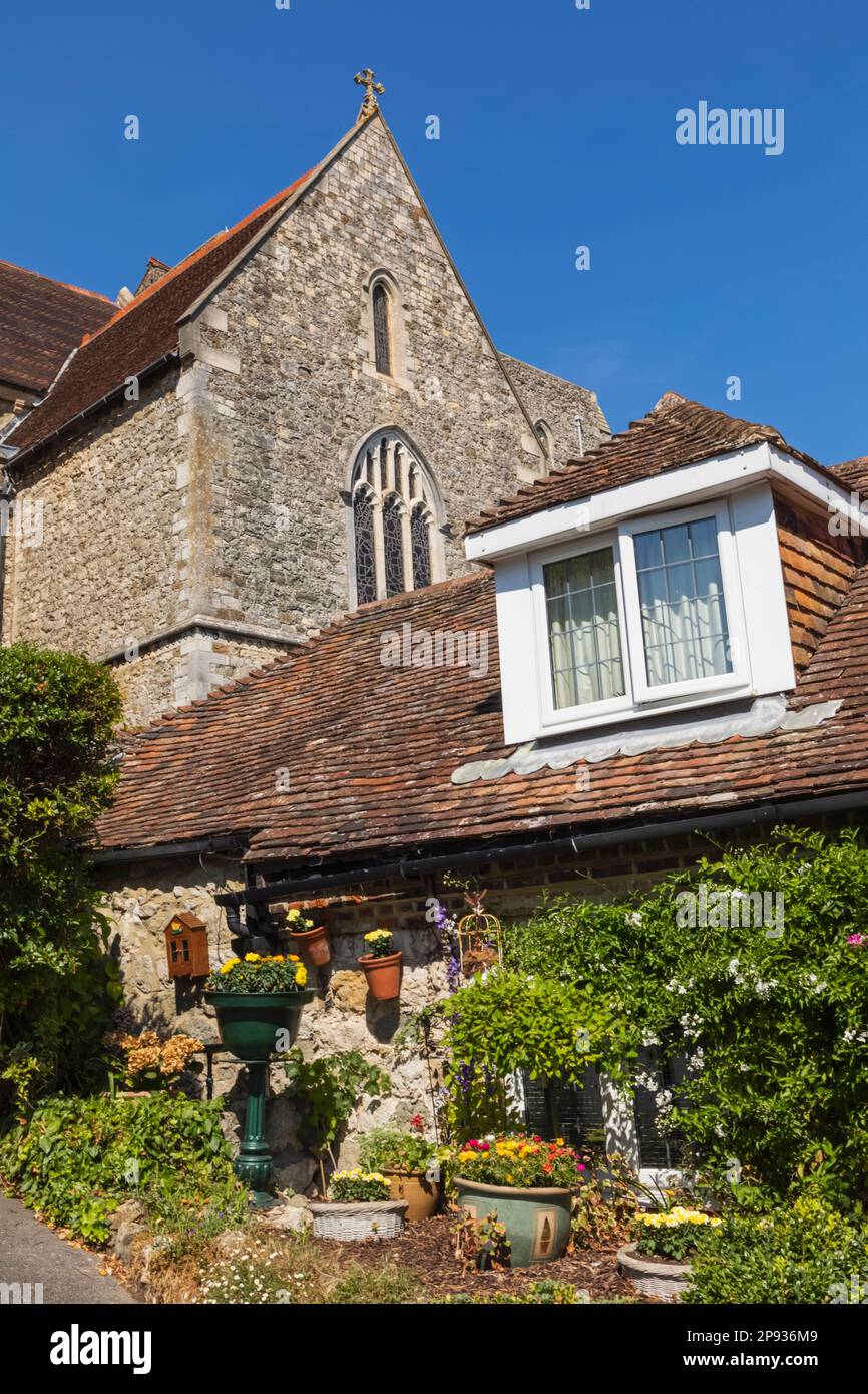 England, Kent, Hythe, House und St. Leonard's Church Stockfoto