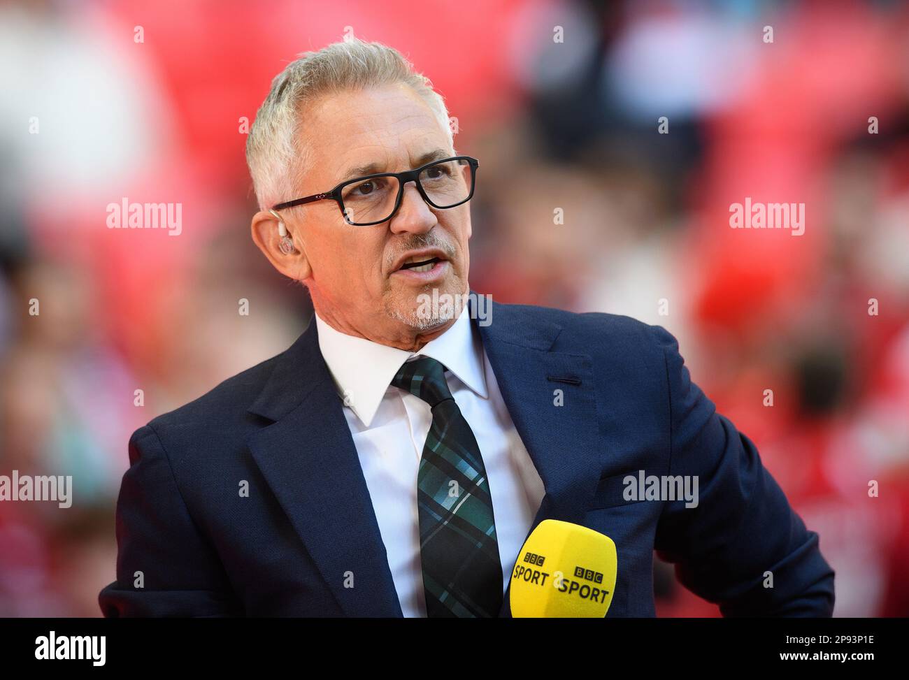 London, Großbritannien. 10. März 2023. **** DATEI FOTO ***** 16. April 2022 - Manchester City / Liverpool - FA Cup Halbfinale - Wembley Stadium BBC TV-Moderator und Fußballer Gary Lineker während des FA Cup Halbfinale bei Wembley Picture Credit: Mark Pain/Alamy Live News Stockfoto