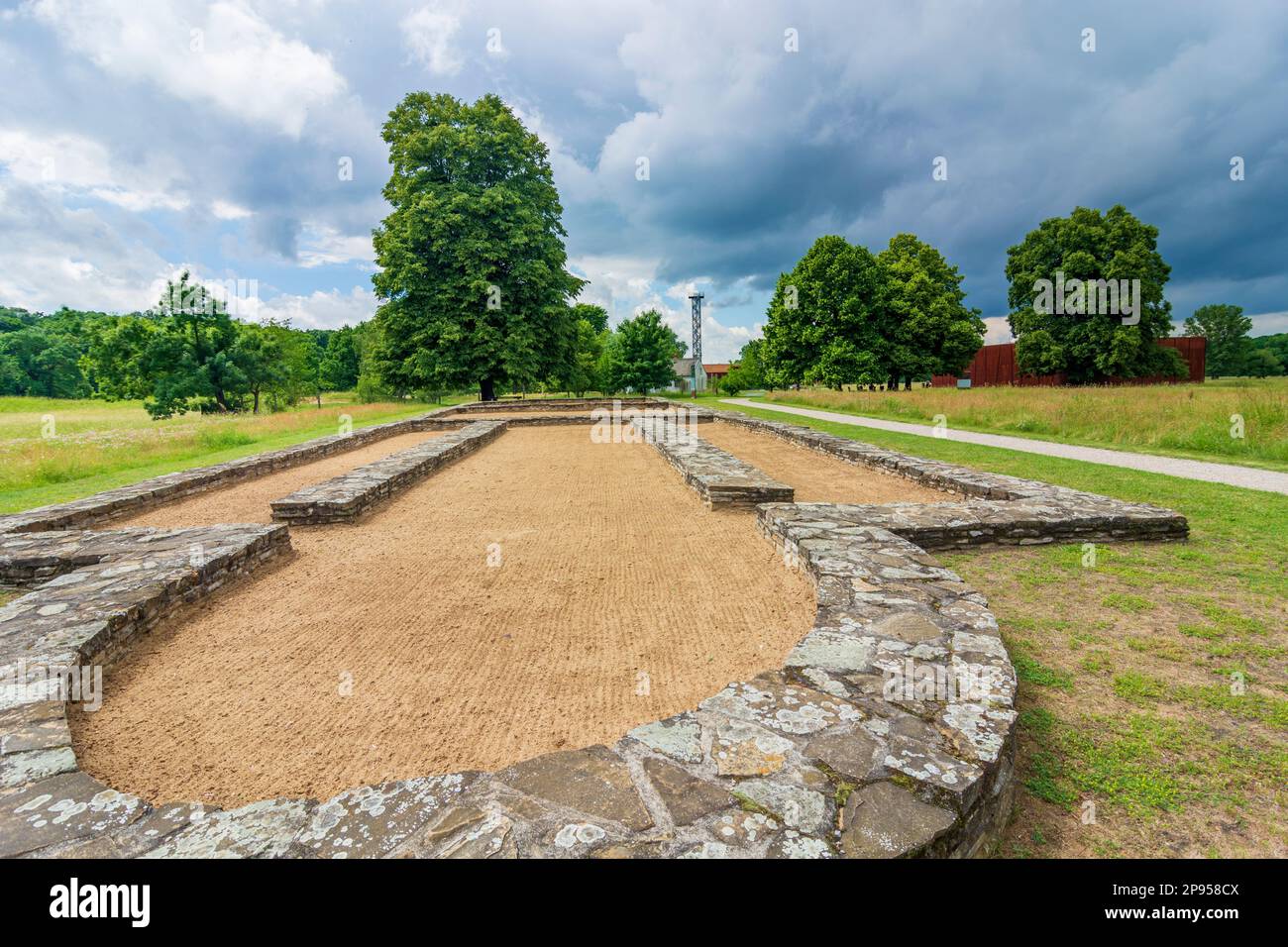 Mikulcice (Mikultschitz), Mikulcice-Valy archäologische Stätte und Museum mit Überresten eines bedeutenden slawischen gords aus der Zeit des Großmährischen Reiches in Jihomoravsky, Südmähren, Tschechien Stockfoto