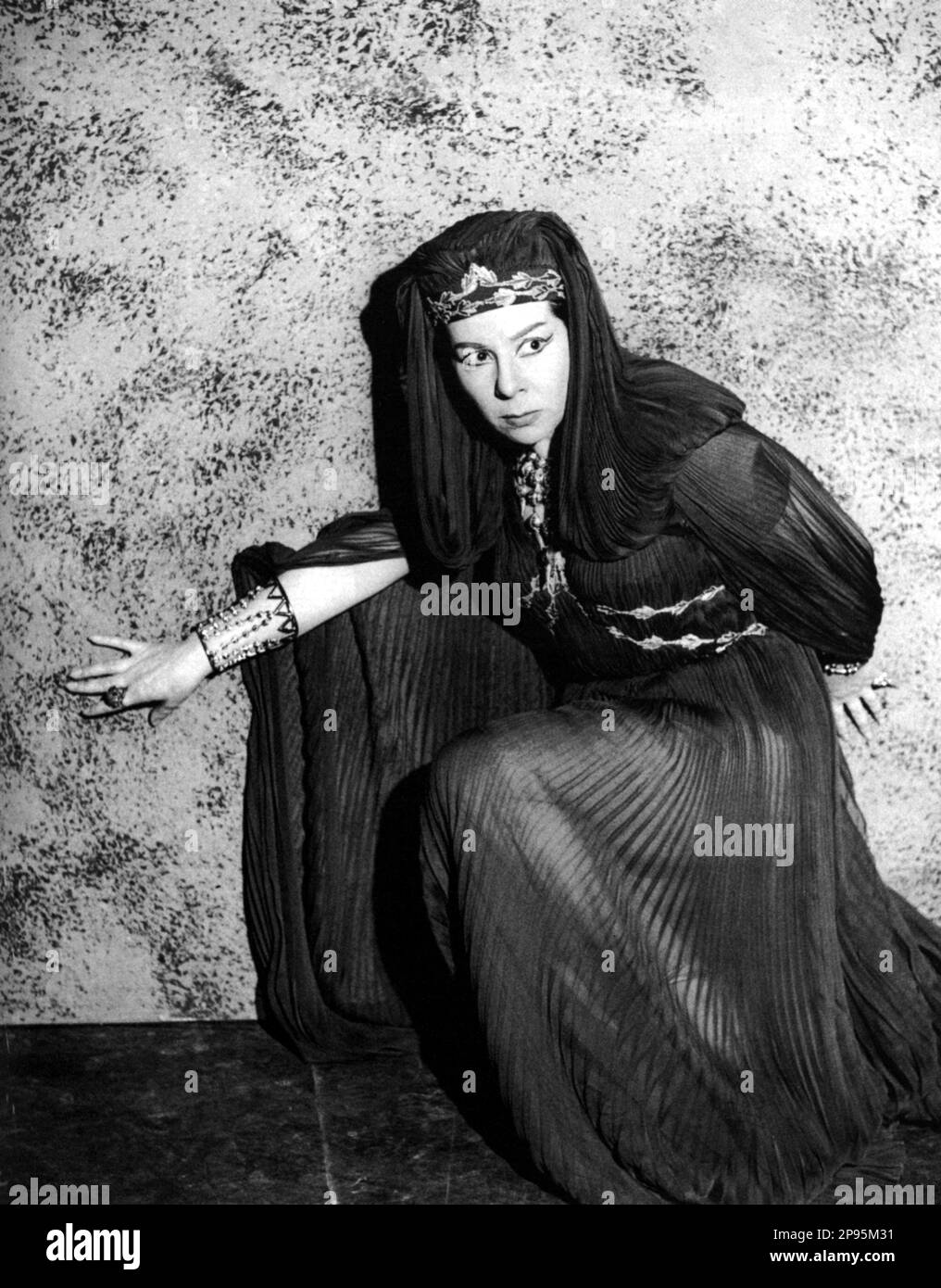 1960 : die berühmte italienische Sängerin GIULIETTA SIMIONATO ( 1910 - 2010 ) der Oper in Chicago für AIDA von GIUSEPPE VERDI . - THEATER - TEATRO - OPERA LIRICA - Cantante lirica - classica - klassisch - Archivio GBB Stockfoto