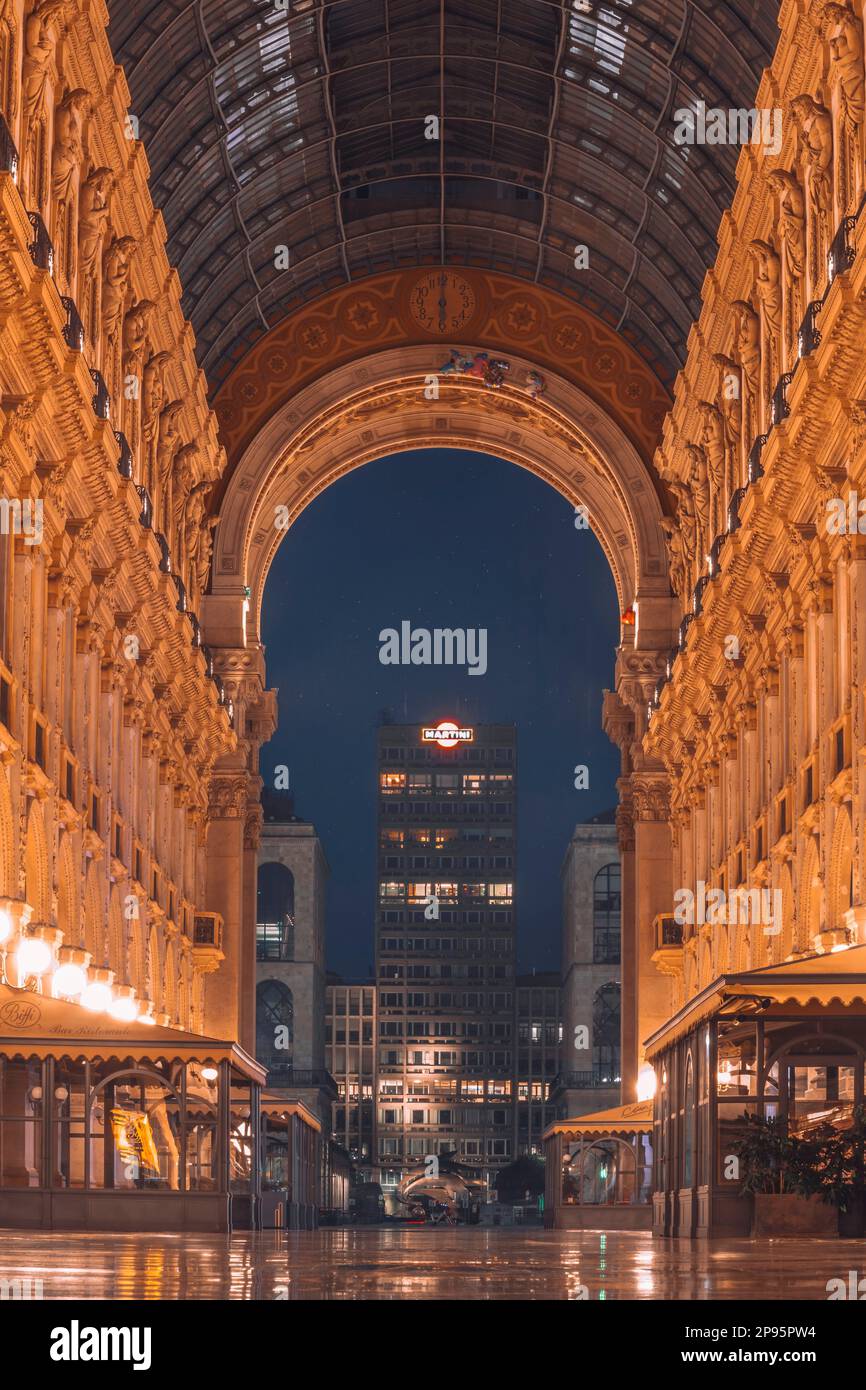 Mailand am Morgen, einsame Aussicht von der Galleria Vittorio Emanuele