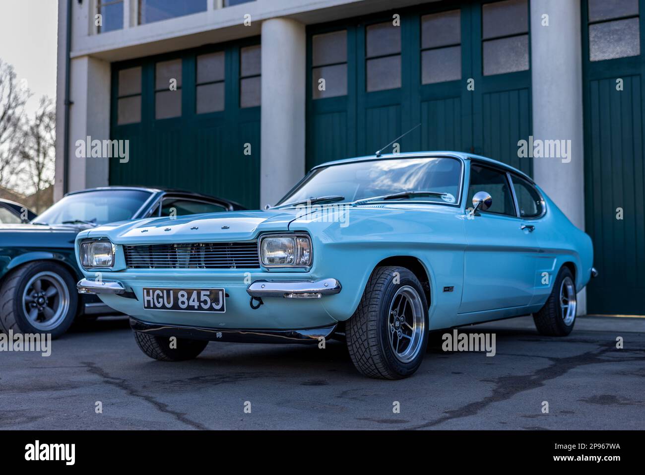 1971 Ford Capri 1600 GT, ausgestellt auf der Ford-Versammlung am 26. Februar 2023 im Bicester Heritage Centre. Stockfoto