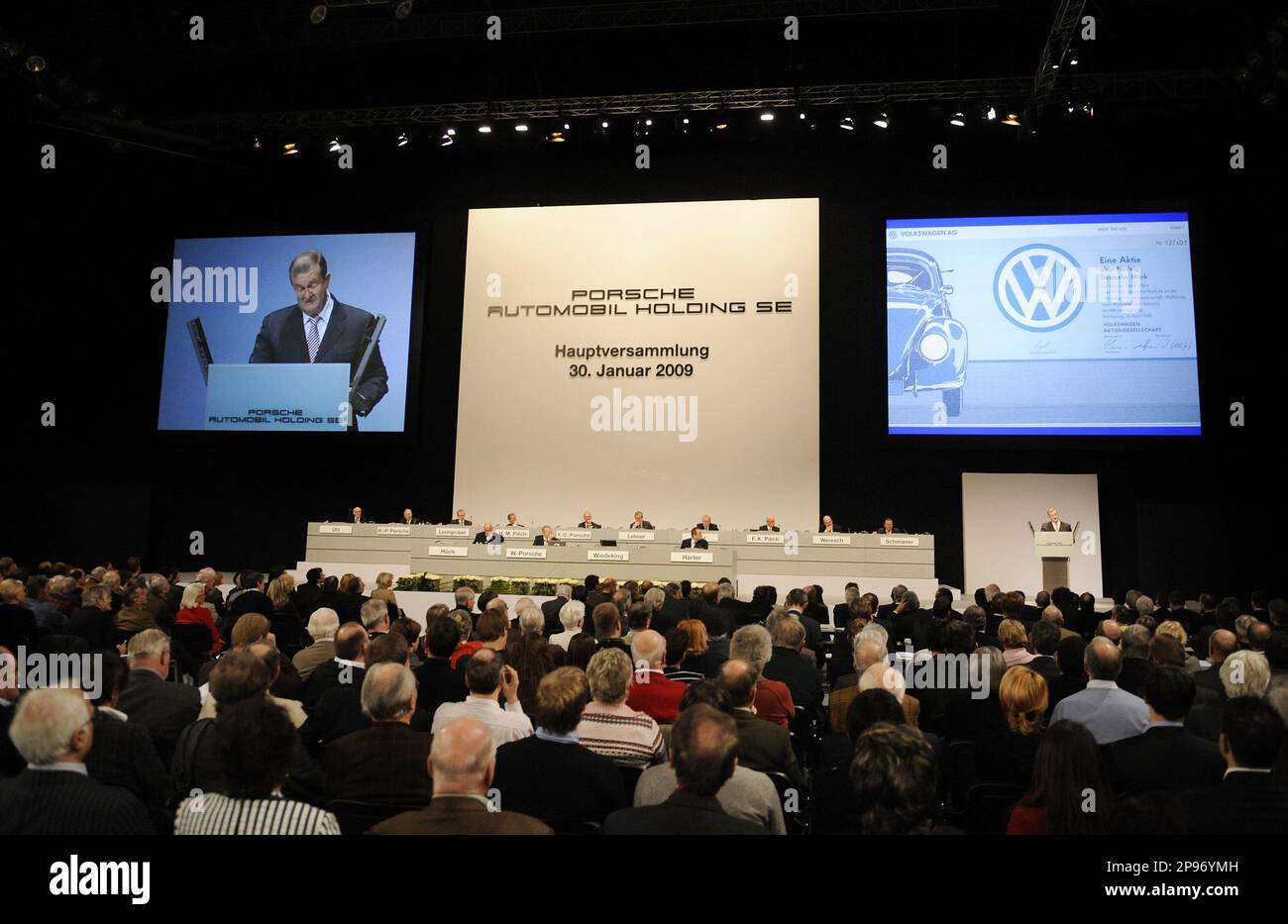 Wendelin Wiedeking, Vorstandsvorsitzender der Porsche SE, Mitte spricht am Freitag, 30. Januar