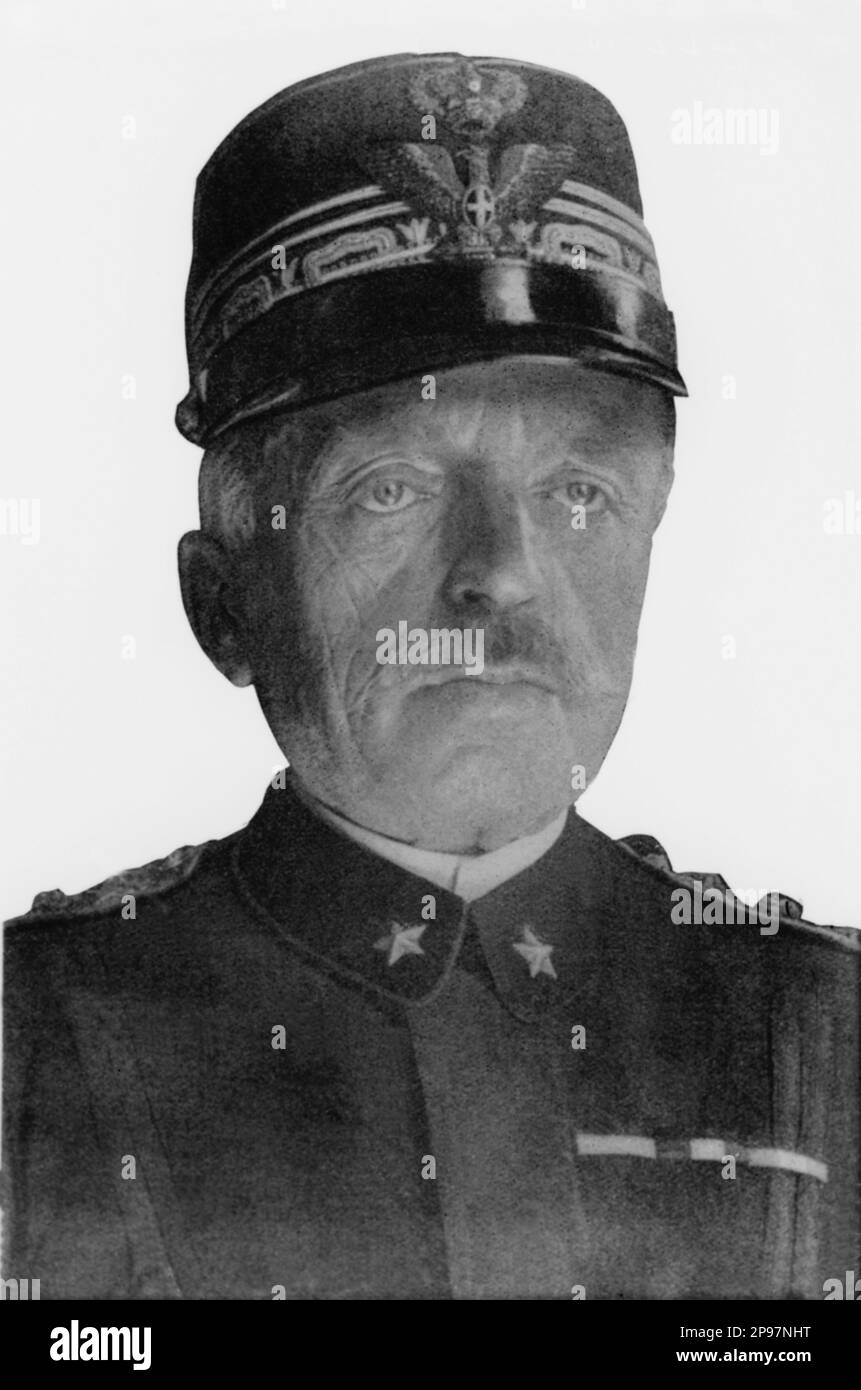 1920 Ca : der italienische Generale und ein Marschall Italiens Graf LUIGI CADORNA (1850 - 1928 ) . Feldmarschall, Berühmt als Oberbefehlshaber der italienischen Armee im ersten Teil des Ersten Weltkriegs - Conte - POLITICA - POLITIC - Unita' d' Italia - Ersten WELTKRIEG - ERSTEN WELTKRIEG - GROSSEN KRIEG - GRANDE GUERRA - PRIMA GUERRA MONDIALE - foto Storiche - foto storica - Porträt - Rituto - Baffi - Schnurrbart - Militäruniform - Uniforme divisa militare --- Archivio GBB Stockfoto