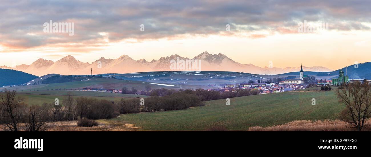 Spissky Stvrtok ist ein Dorf und eine Gemeinde im Bezirk Levoca in der Region Presov im Mittleren Osten der Slowakei. Stockfoto