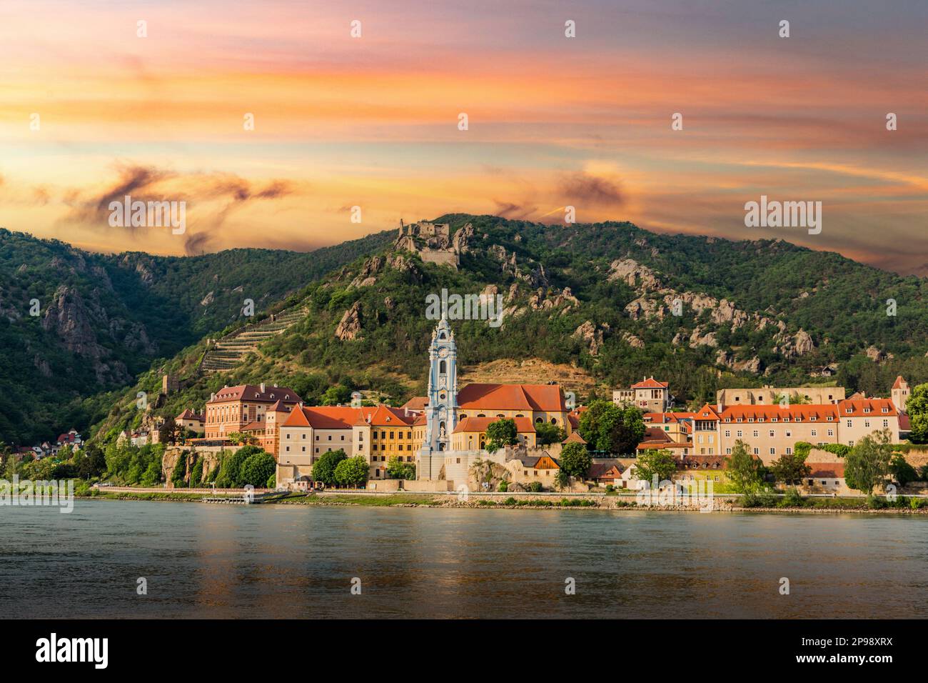 Durnstein an der Donau im malerischen Wachau-Tal. Österreich. Stockfoto