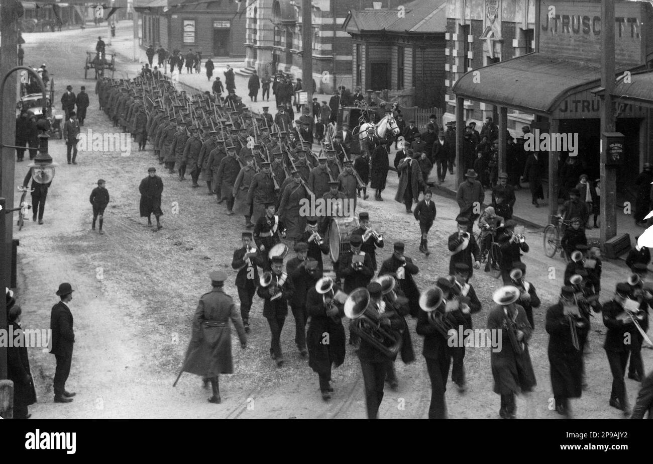 Truppen der Ersten Westland Kontingent für den Großen Krieg, Greymouth, Westland, Neuseeland, Samstag, 15.8.1914 Stockfoto