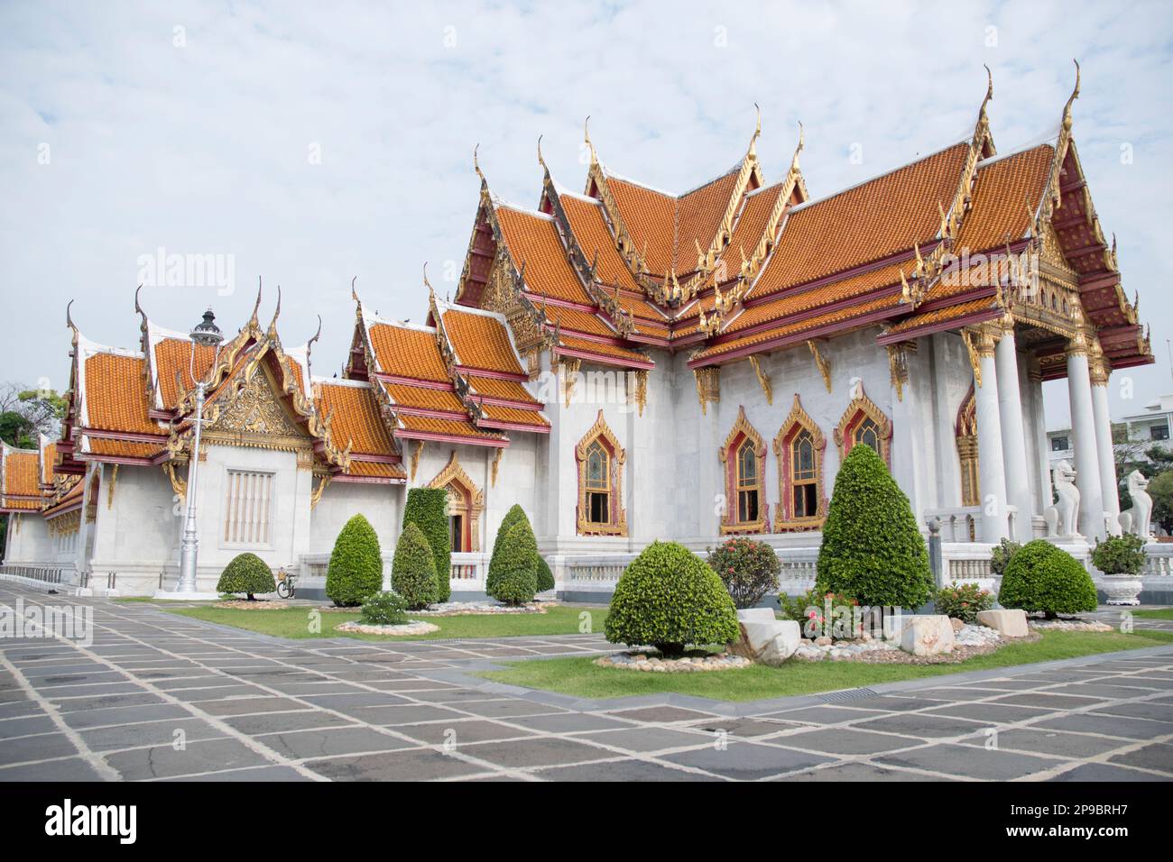 Wat Benchamabophit Dusitwanaram oder Marmortempel in Bangkok. Es ist einer von Bangkoks bekanntesten Tempeln und eine der wichtigsten Touristenattraktionen Stockfoto