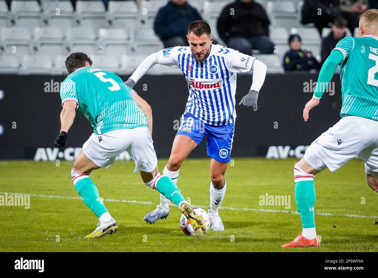 Odense, Dänemark. 10. März 2023. Bashkim Kadrii (9) von GEBH, gesehen während des Superliga-Spiels zwischen Odense Boldklub und Aalborg Boldklub im Nature Energy Park in Odense 3F. (Foto: Gonzales Photo/Alamy Live News Stockfoto