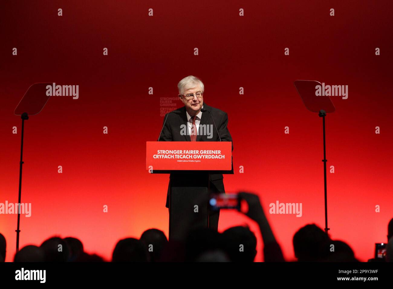 Mark Drakeford MS, erster Minister von Wales, hält seine letzte Rede als Vorsitzender der Welsh Labour Conference, Veranstaltungsort Cymru, Llandudno, Wales am 11. März 2023 Stockfoto