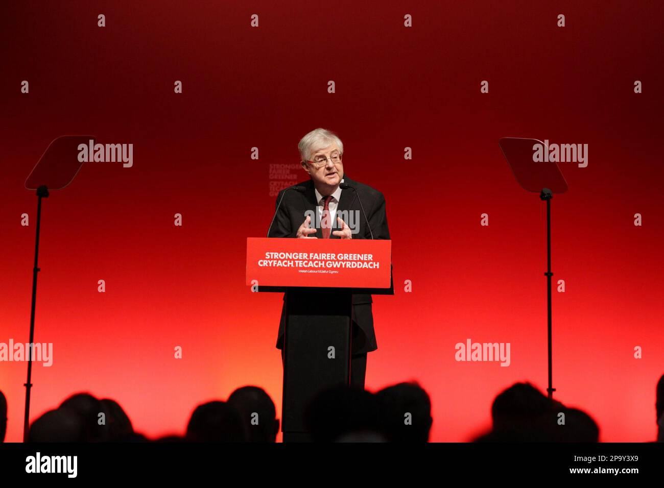 Mark Drakeford MS, erster Minister von Wales, hält seine letzte Rede als Vorsitzender der Welsh Labour Conference, Veranstaltungsort Cymru, Llandudno, Wales am 11. März 2023 Stockfoto