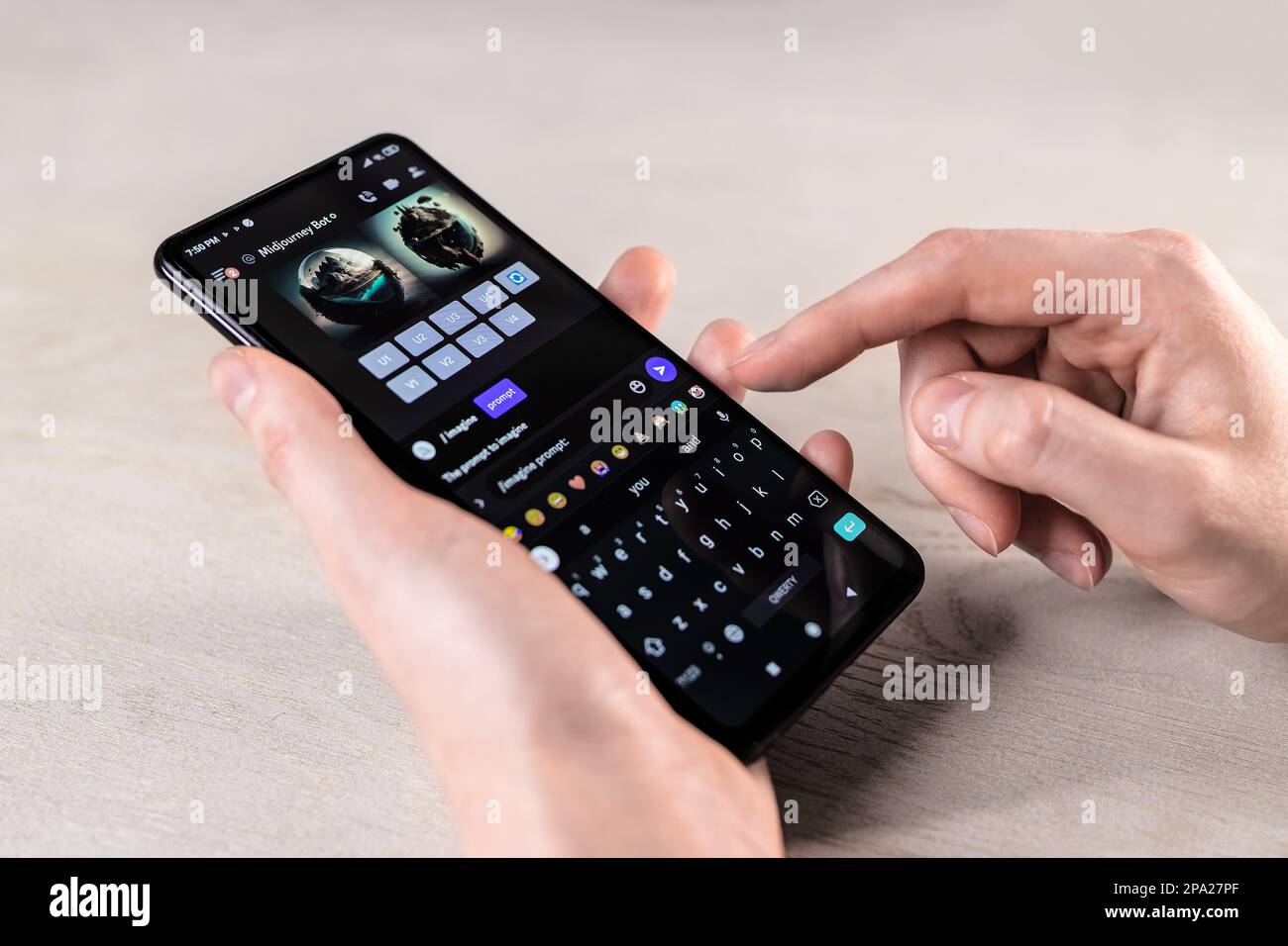 1. März 2023 Lodz Poland – Verwenden der Midjourney App auf dem Mobiltelefon zum Generieren von Bildern aus Textbeschreibungen. Erstellen von Illustrationen aus Text WIT Stockfoto