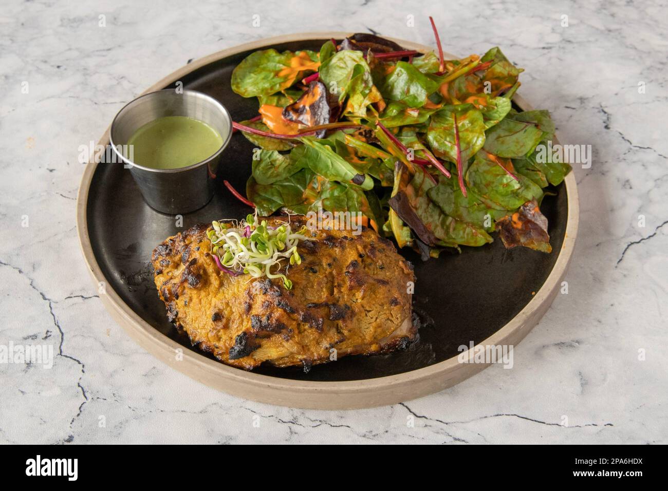 Auswahl an indischer Gourmetküche. Achan Duck Tandoori Stockfoto