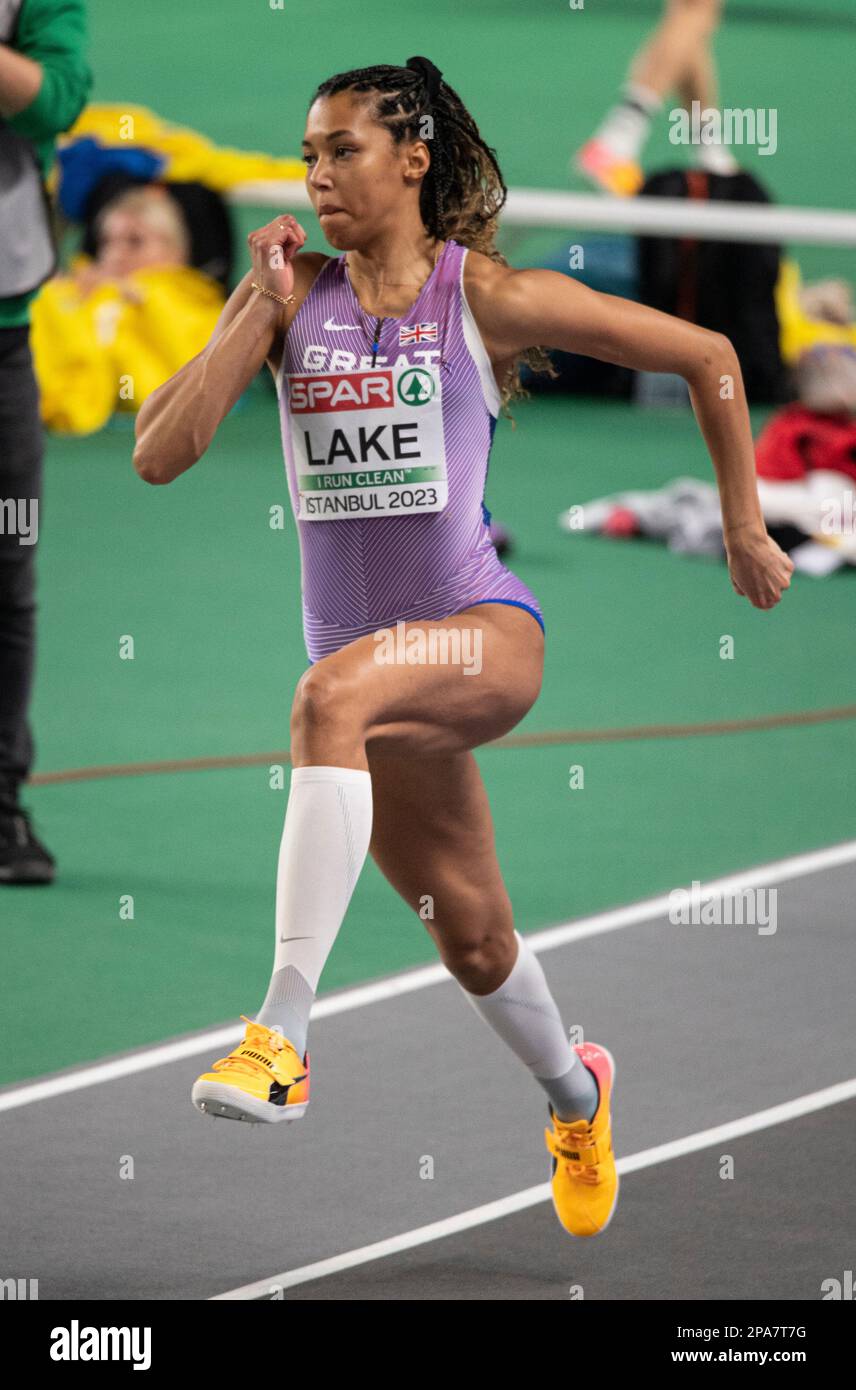 Morgan Lake of Great Britain & NI nimmt an der Europameisterschaft der Leichtathletik in der Ataköy Athletics Arena im High-Jump-Finale der Frauen Teil Stockfoto