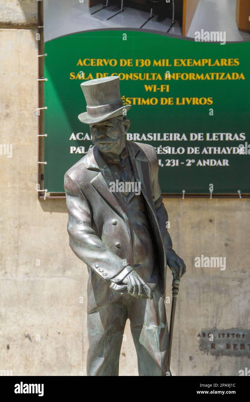 Statue des Journalisten Joaquim Nabuco in Rio de Janeiro, Brasilien - 13. November 2022 : Statue des Journalisten Joaquim Nabuco in Rio de Janeiro. Stockfoto