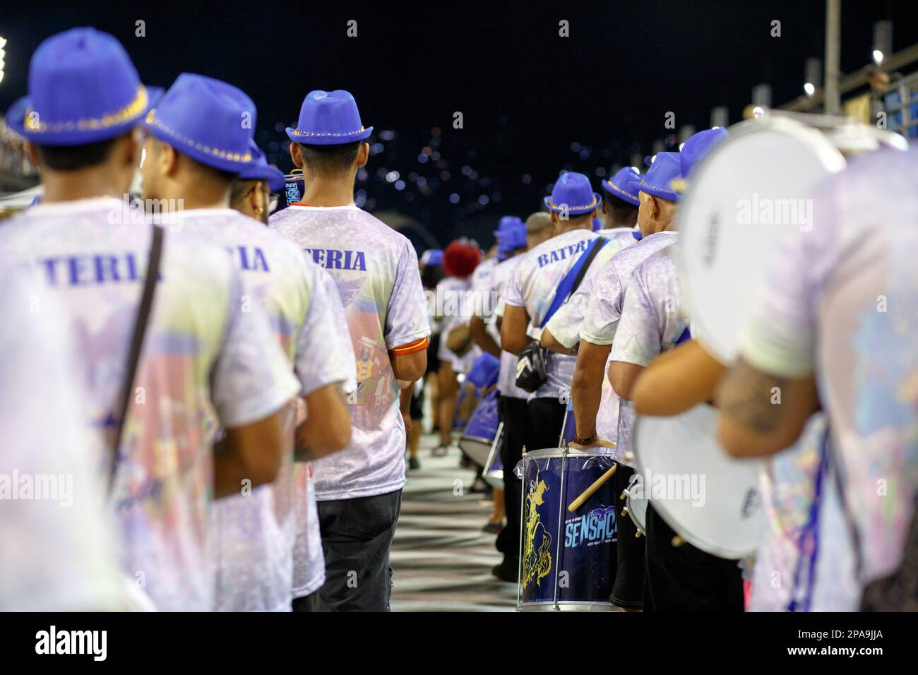 Technische Probe der Samba-Schule Arranco do Engenho de Dentro in Rio de Janeiro, Brasilien - 21. Januar 2023: Trommeln der Samba-Schule Arranco d Stockfoto