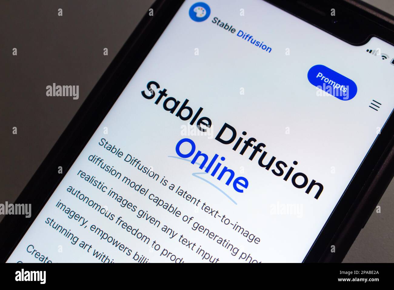 Website von Stable Diffusion auf ihrer Website auf einem iPhone. Stable Diffusion ist ein Deep Learning-Modell für die Text-zu-Bild-KI-Bildsynthese, das 2022 veröffentlicht wurde Stockfoto