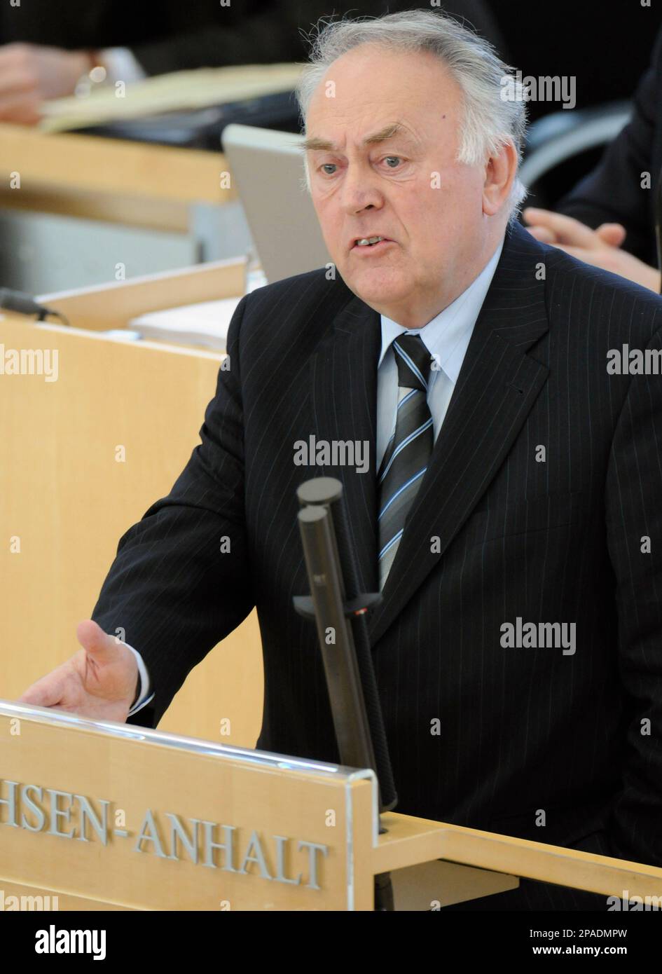 Ministerpraesident Wolfgang Boehmer (CDU) spricht am Donnerstag, 28