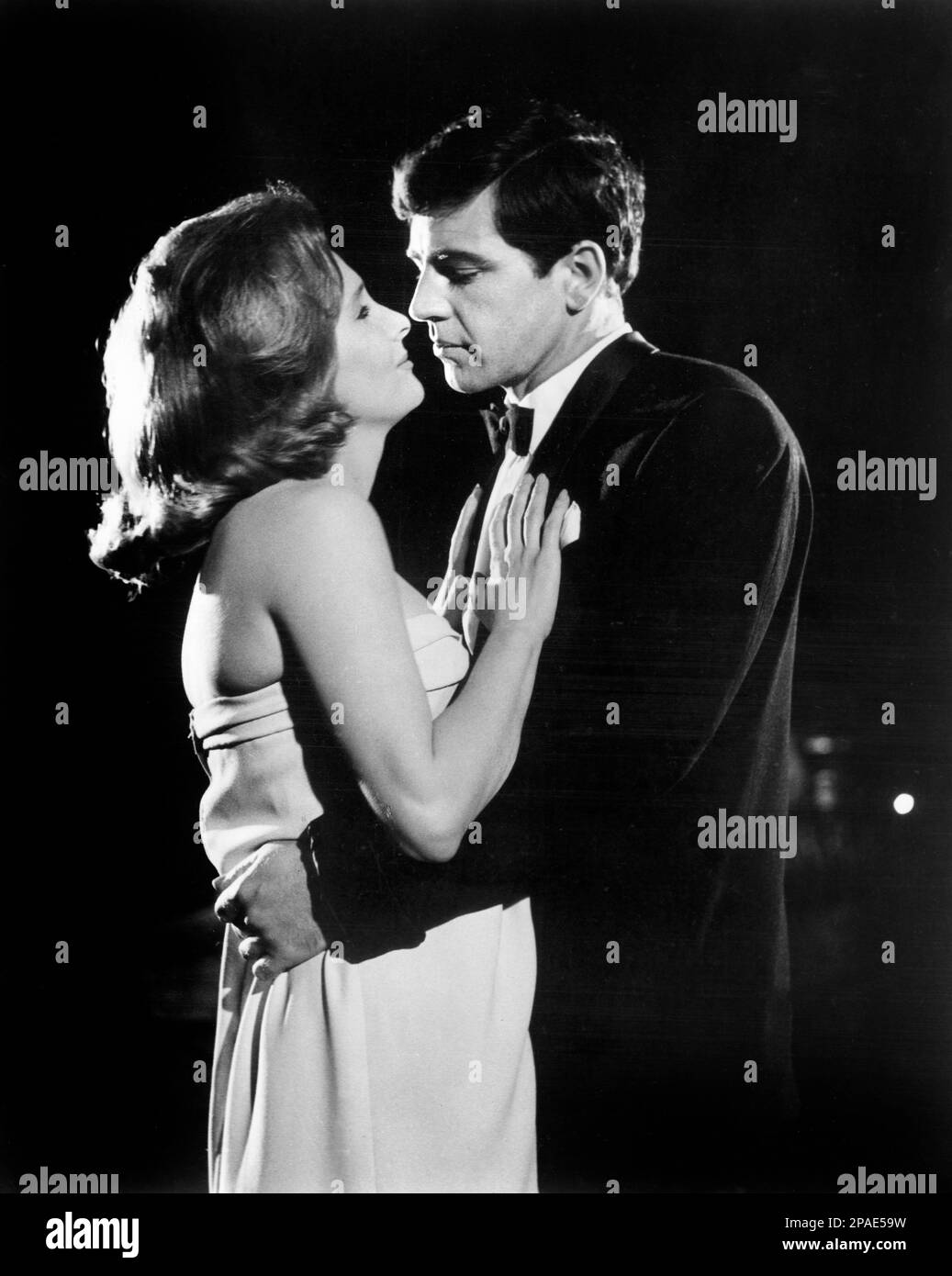 Millicent Martin, Alan Bates, auf der Bühne des britischen Films "Nothing but the Best", Anglo-Amalgamated Film Distributors, 1964 Stockfoto