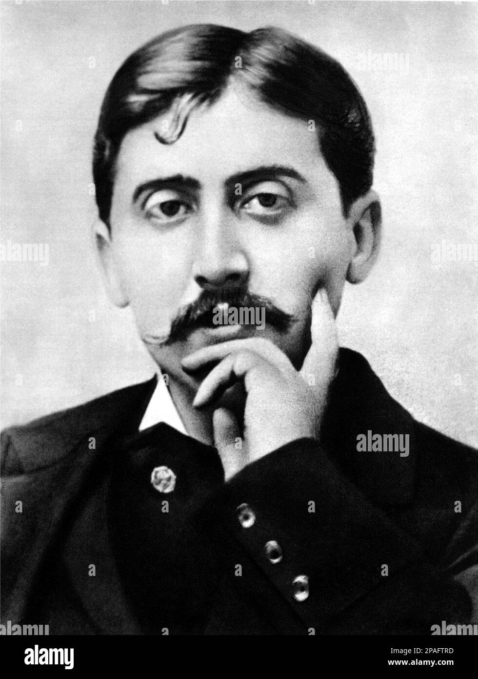 Der berühmteste französische Schriftsteller MARCEL PROUST ( 1871 - 1922 ). Foto von H. Martinie , Paris - SCRITTORE - SCRITTRICE - LETTERATO - LITERATUR - LETTERATURA - GAY - homosexuell - Omossuale - omosessualità - LGBT - Homosexualität - Baffi - Schnauze - Denker - Pensatore ---- ARCHIVIO GBB Stockfoto