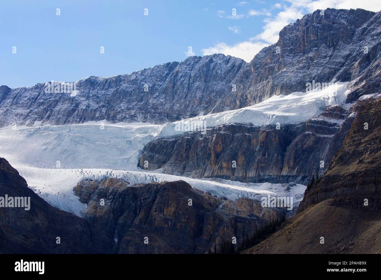 Crowfoot-Gletscherszene aus Sicht des Icefields Parkway im Banff National Park, Kanada Stockfoto
