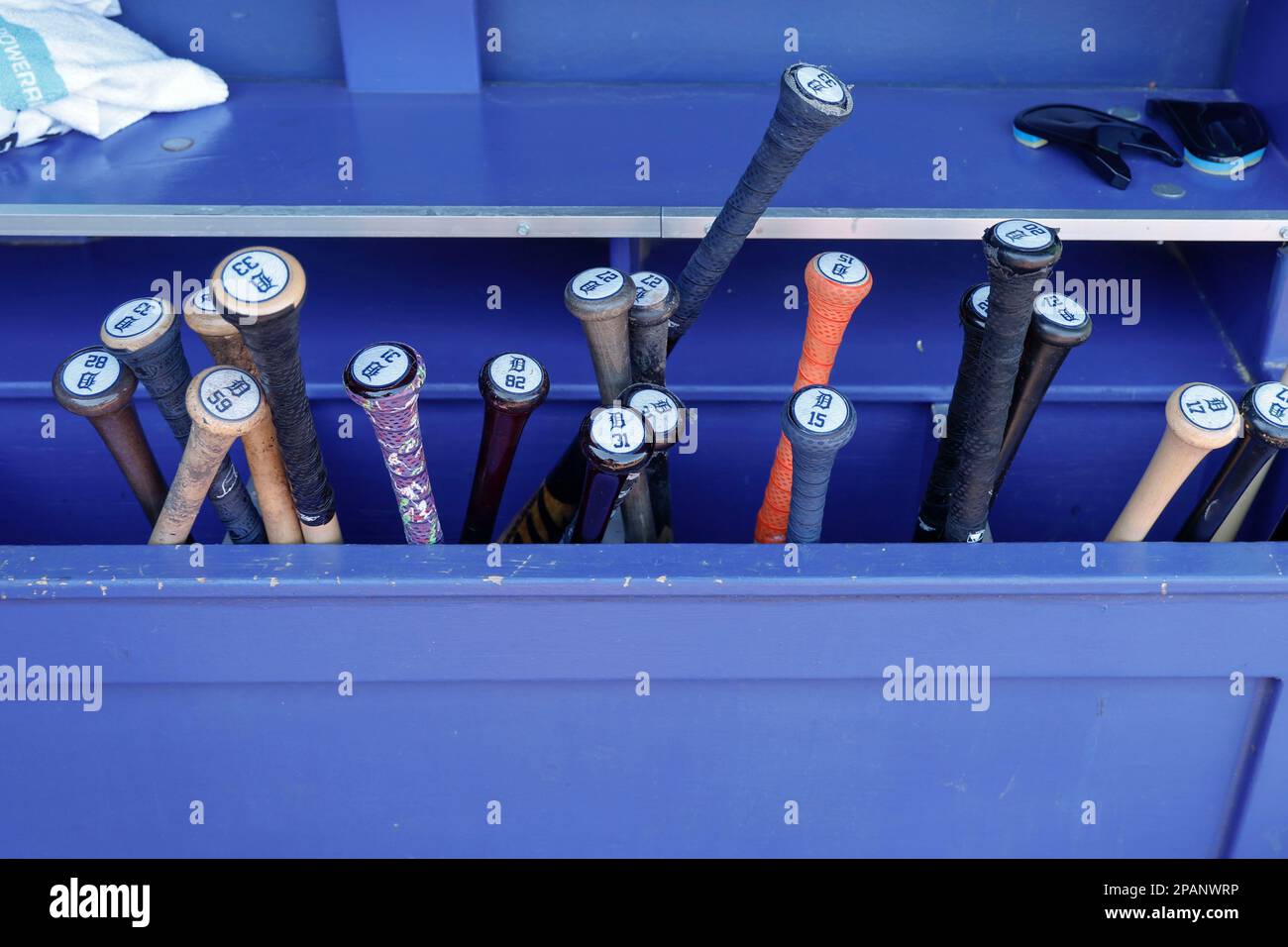 11. März 2023, North Port FL USA; ein allgemeiner Blick auf die Baseballschläger der Detroit Tigers während eines MLB-Frühjahrstrainings gegen die Atlanta Braves bei CoolToda Stockfoto