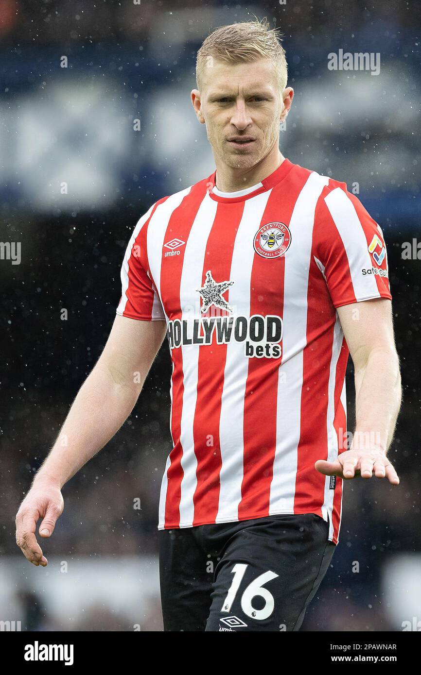 Ben Mee #16 von Brentford während des Premier League-Spiels Everton gegen Brentford in Goodison Park, Liverpool, Großbritannien. 11. März 2023. (Foto von Phil Bryan/News Images) in Liverpool, Großbritannien, 3/11/2023. (Foto: Phil Bryan/News Images/Sipa USA) Guthaben: SIPA USA/Alamy Live News Stockfoto