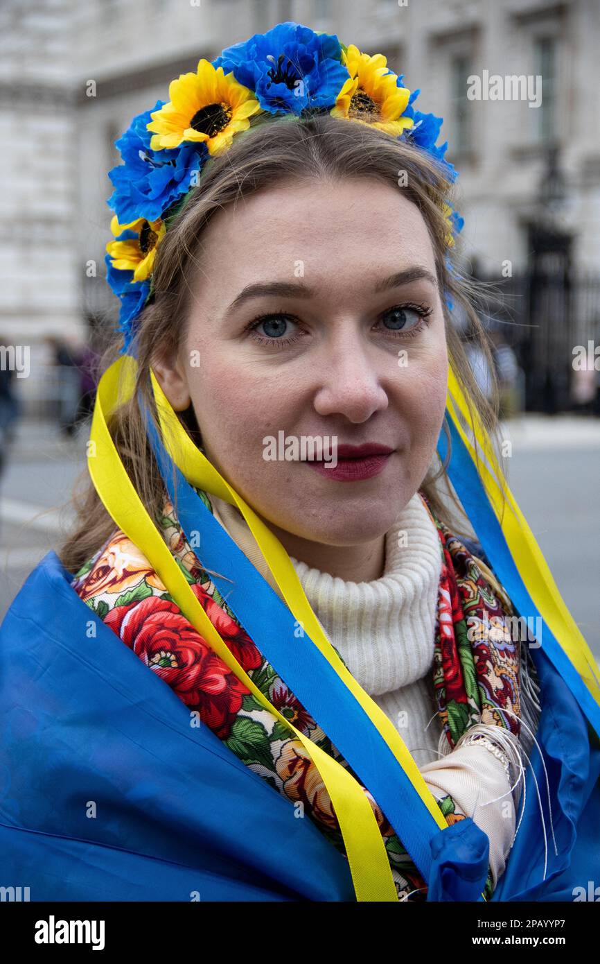 London, Vereinigtes Königreich - 11. März 2023: Dutzende von Ukrainern und Briten versammelten sich in einem Protest und forderten die britische Regierung auf, die Ukrainer mit mehr Waffen und Waffen zu unterstützen. Kredit: Sinai Noor/Alamy Live News Stockfoto