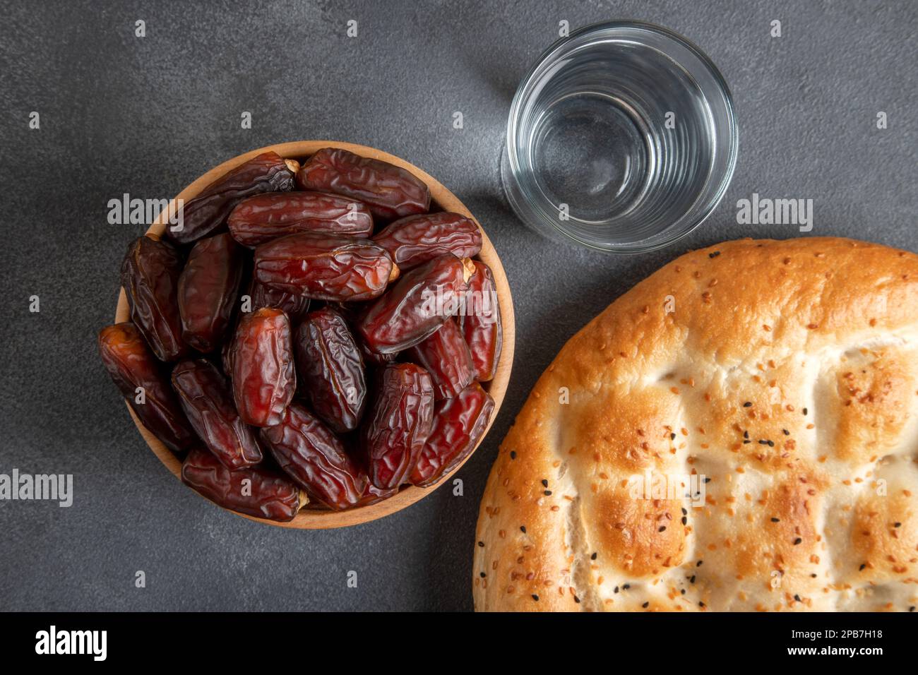 Dattelfrüchte, traditionelle Ramadan Pita, Draufsicht Stockfoto