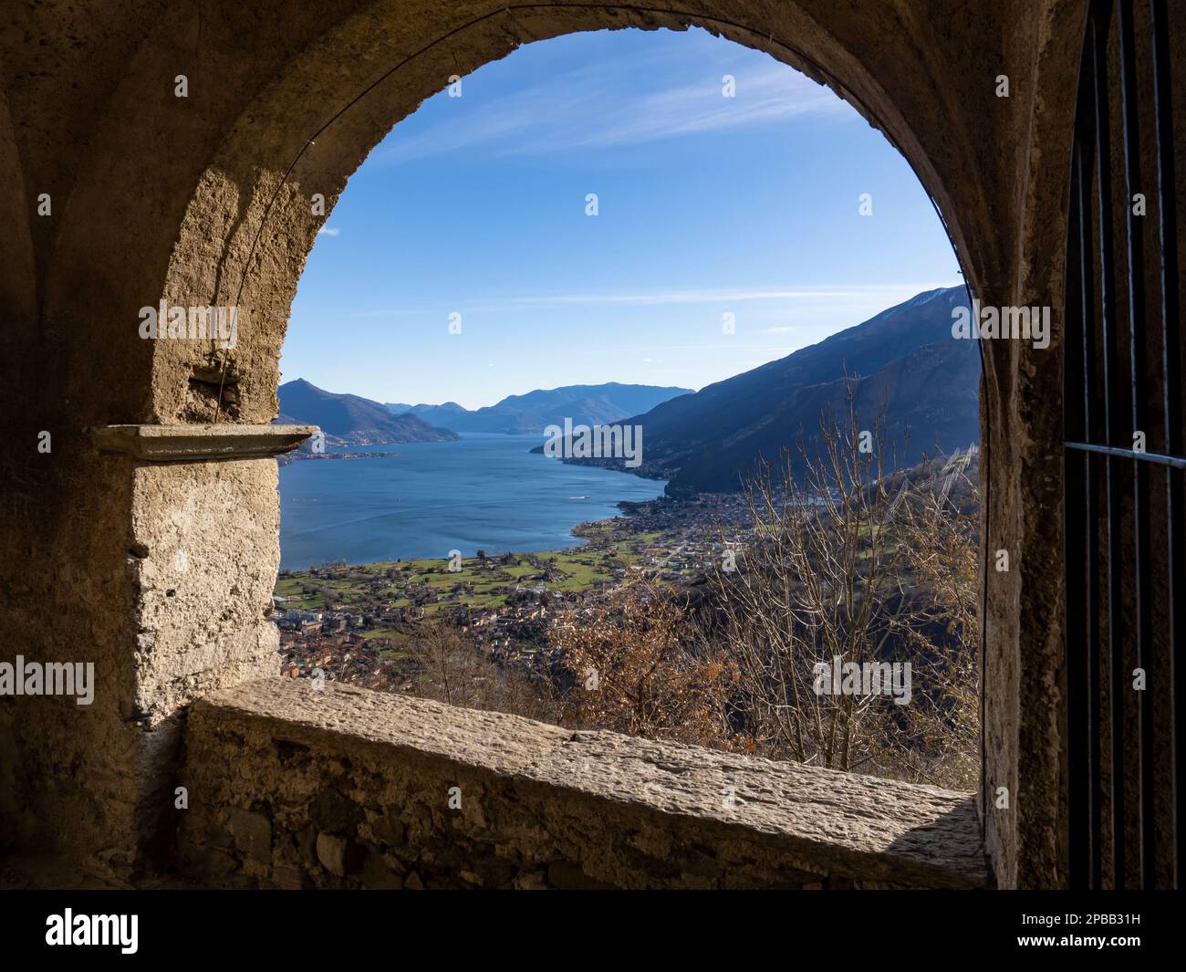 Landschaft des Comer Sees von den alpen von Peglio Stockfoto