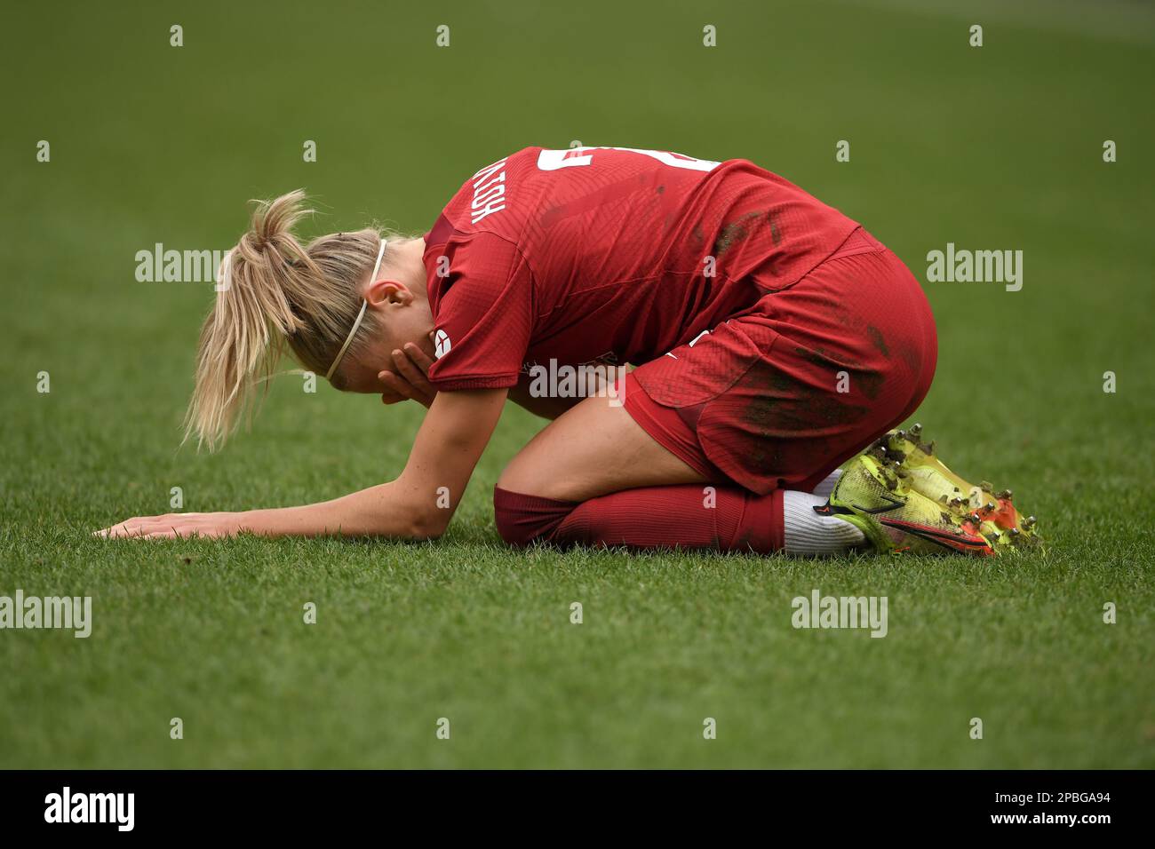 Birkenhead, Großbritannien. 12. März 2023. Emma Koivisto aus Liverpool hält ihr Gesicht während des FA Women's Super League-Spiels im Prenton Park, Birkenhead. Der Bildausdruck sollte lauten: Gary Oakley/Sportimage Credit: Sportimage/Alamy Live News Stockfoto