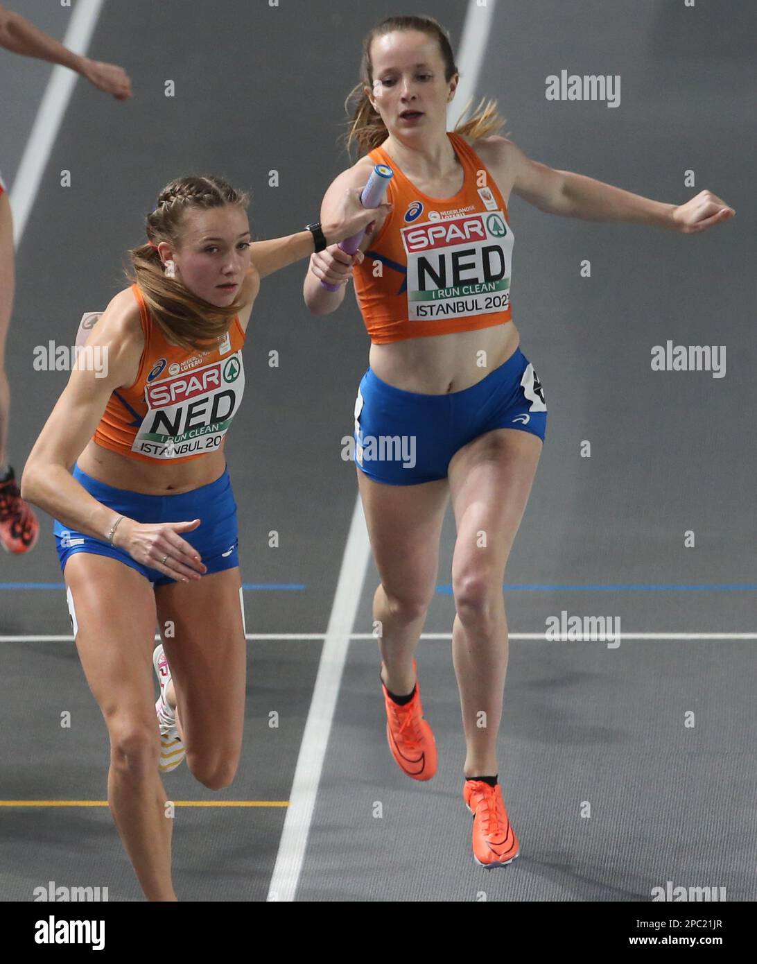 PEETERS Cathelijn und BOL Femke of NETHERLANDS 4 x 400m Relay Women Final während der European Athletics Indoor Championships 2023 am 5. März 2023 in der Atakoy Arena in Istanbul, Türkei – Photo Laurent Lairys/DPPI Stockfoto