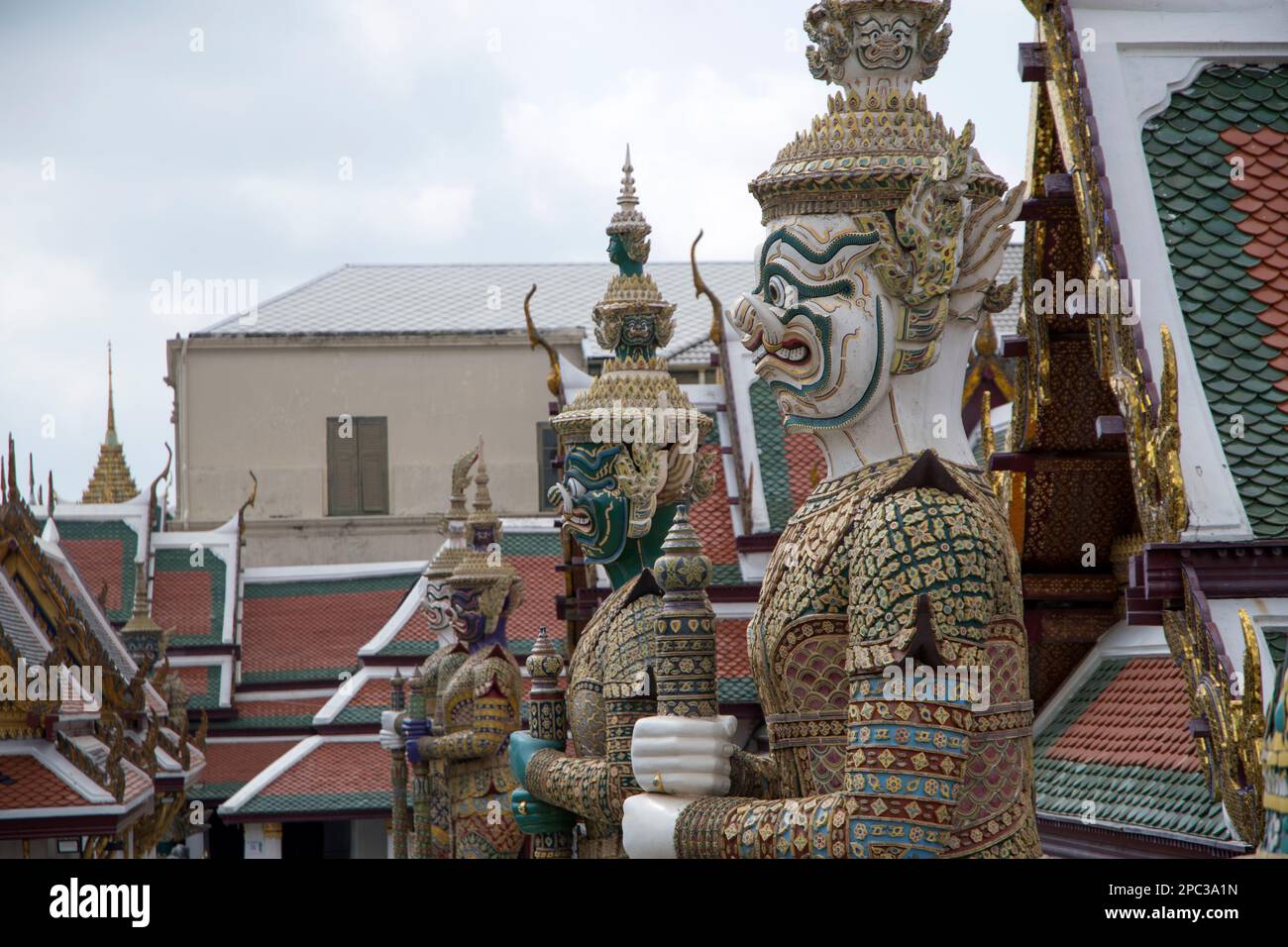 Dämonischer Wächter im Wat Phra Kaew Tempel des Smaragd-Buddha Bangkok Thailand. Stockfoto