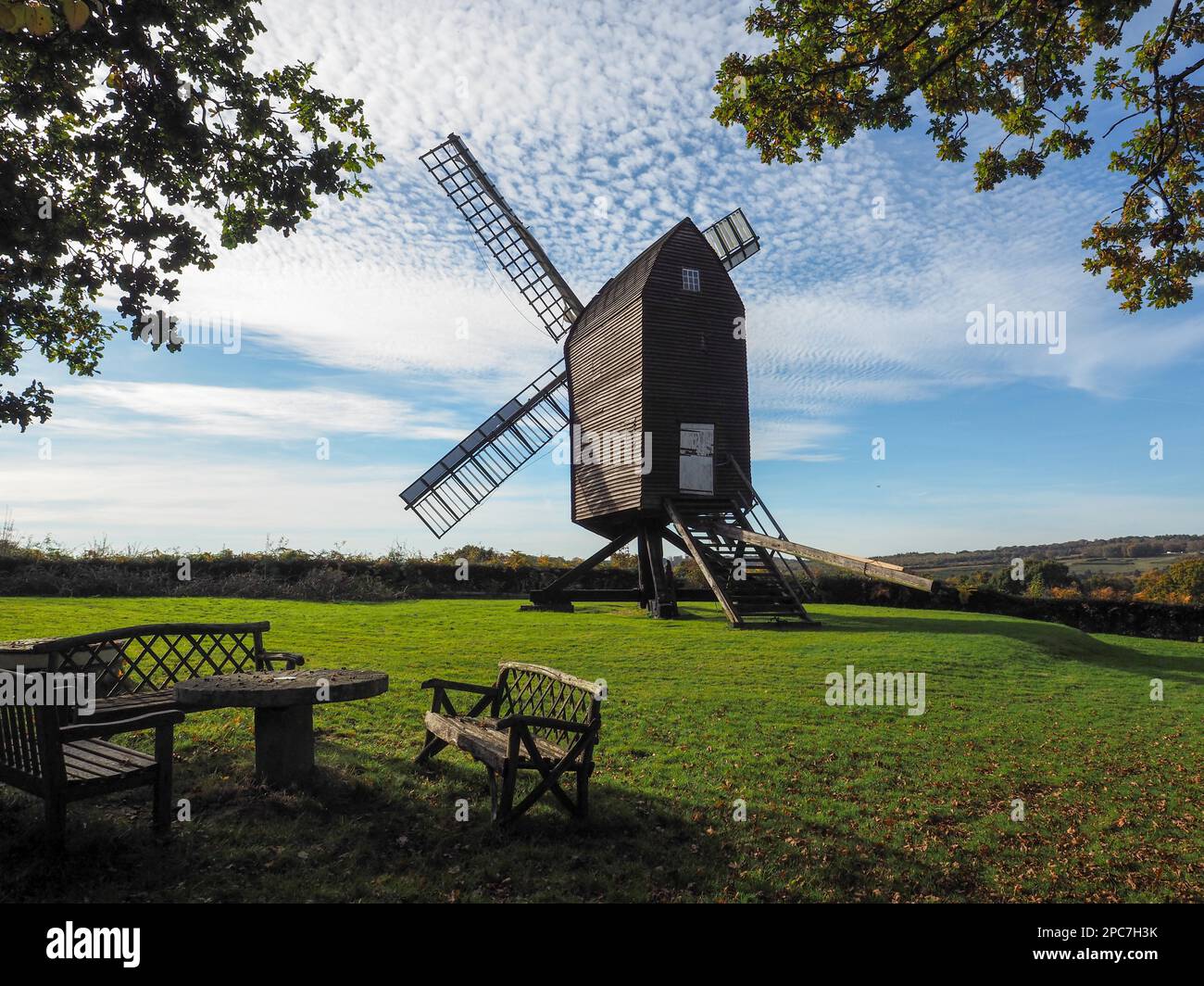 Ansicht von Nutley Windmühle im Ashdown Wald Stockfoto