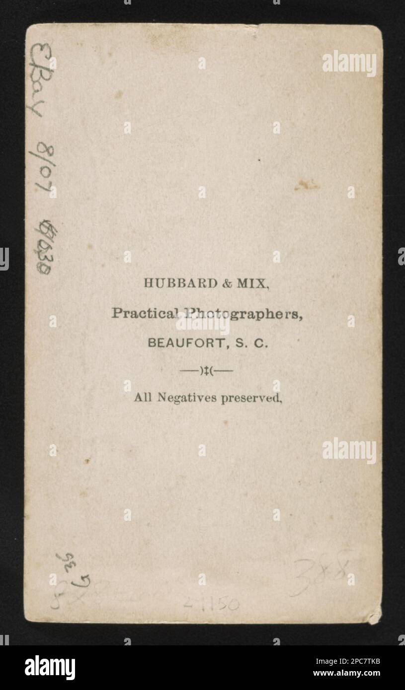 Afroamerikanischer Mann und Buggy. Die Robin G. Stanford Collection, digitalisierte 2015 Finanzierung vom Center for Civil war Photography. Afroamerikaner, Männer, 1860-1870, Kutschen und Reisebusse, 1860-1870, Beaufort (S.C.), History, Civil war, 1861-1865, USA, Geschichte, Bürgerkrieg, 1861-1865, South Carolina, Beaufort, Usa, Geschichte, Bürgerkrieg, 1861-1865, Afroamerikaner. Stockfoto