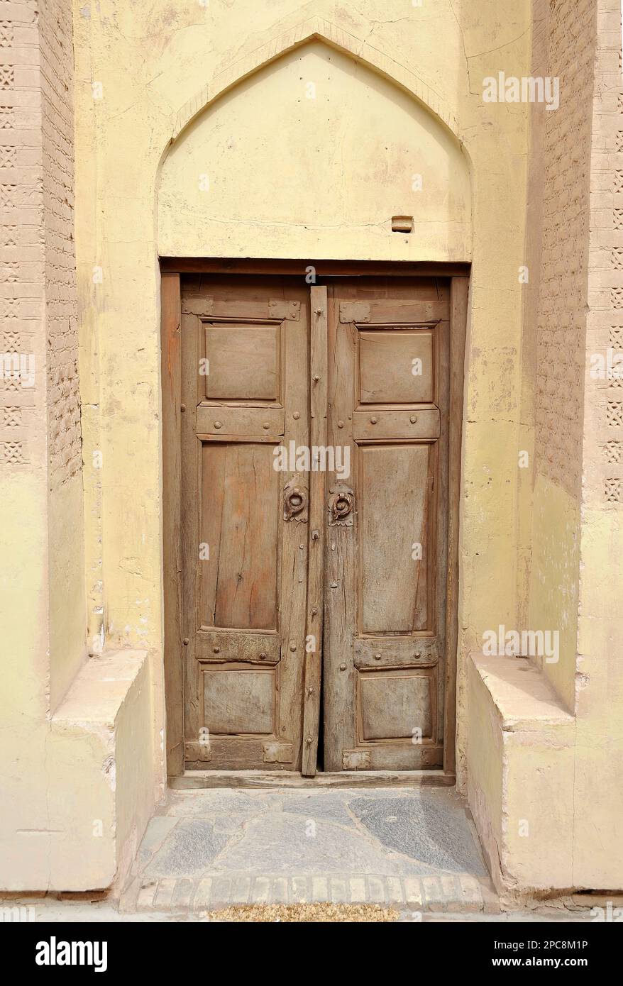 Alte Tür in Nain, Provinz Isfahan, Iran. Stockfoto