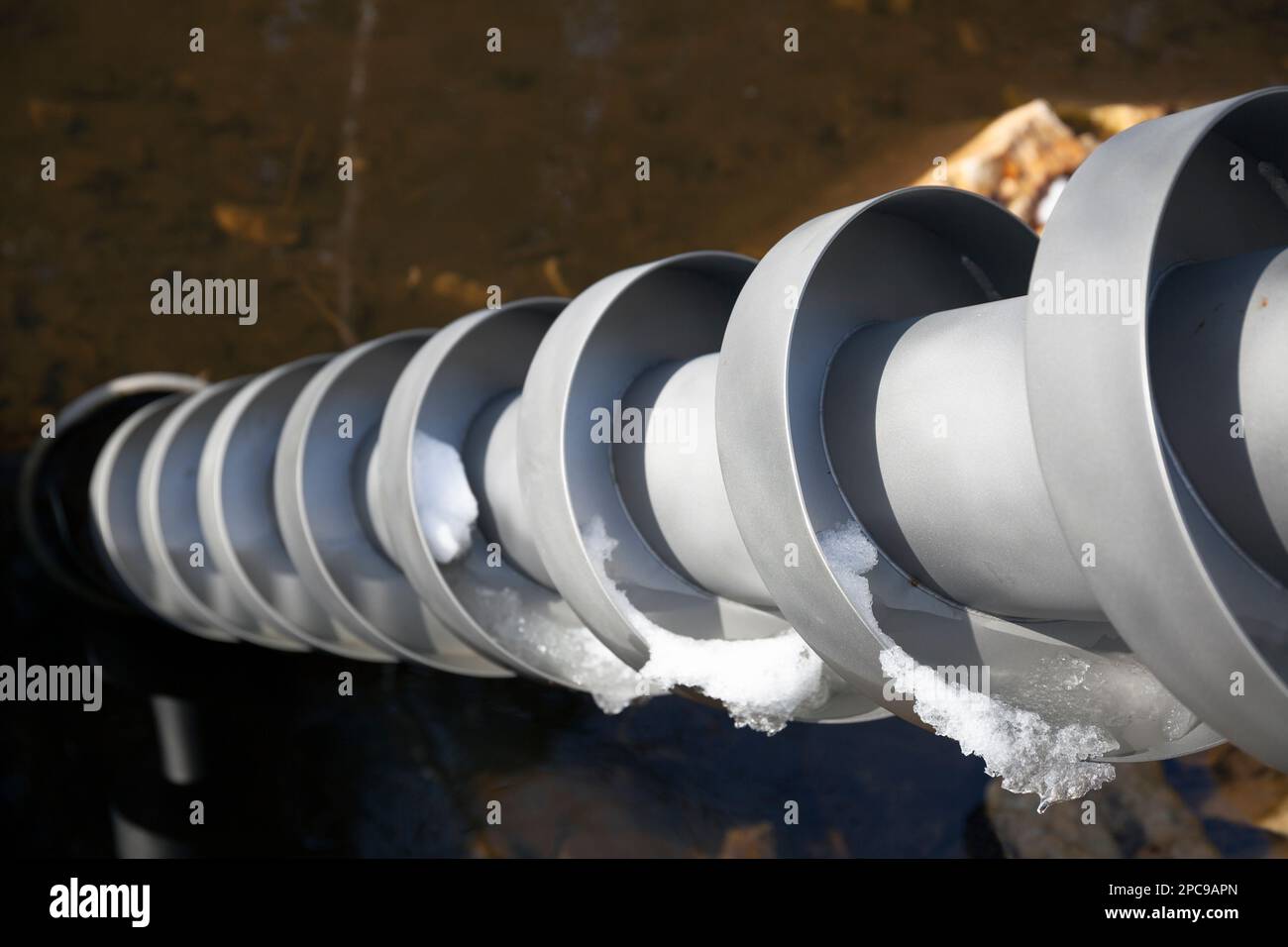 Europa, Luxemburg, Grevenmacher, nahe Schloss Beaufort, Modell einer Archimedes-Schraube als Lehrmittel für Wassermanagement-Geräte Stockfoto