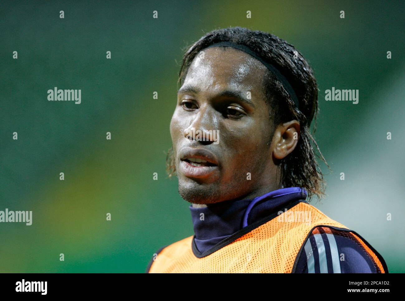 Chelsea's Didier Drogba from Ivory Coast seen during a practice session in the Weser stadium in Bremen, northern Germany, Tuesday, Nov. 21, 2006. English club Chelsea will face German club Werder Bremen in the UEFA Champions League in Bremen Wednesday night. (AP Photo/Joerg Sarbach) Stockfoto
