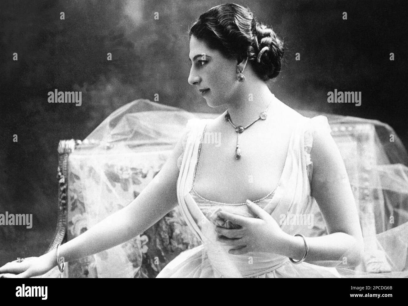 MATA BHA RI (1876-1917) niederländische exotische Tänzerin und Kurtisane, als Spion hingerichtet. Stockfoto