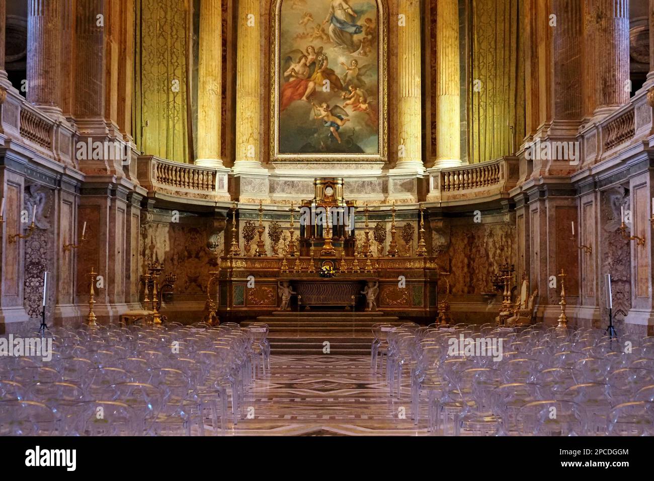Palatinkapelle des Königspalastes von Caserta, erbaut vom Architekten Luigi Vanvitelli im Jahr 1777. Caserta, Italien. 12. März 2023. (Foto: Vincenzo Izzo/Sipa USA) Guthaben: SIPA USA/Alamy Live News Stockfoto