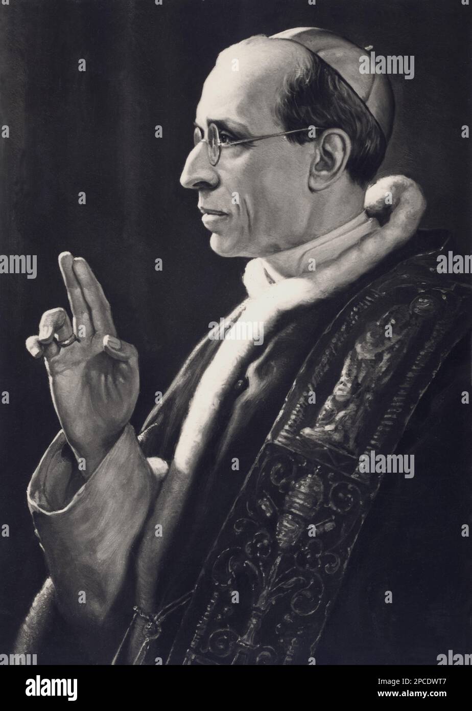 1950 Ca, ITALIEN: Papst PIO XII ( Eugenio Maria Giuseppe Giovanni Pacelli , 1876 - 1958 ) - RELIGIONE CATTOLICA - KATHOLISCHE RELIGION - Rituto - Portrait - PAPA - benedizionione - occhiali - Linse - Città del VATICANO - VATIKANSTADT - profilo - Profil - Pelliccia ---- Archivio GBB Stockfoto