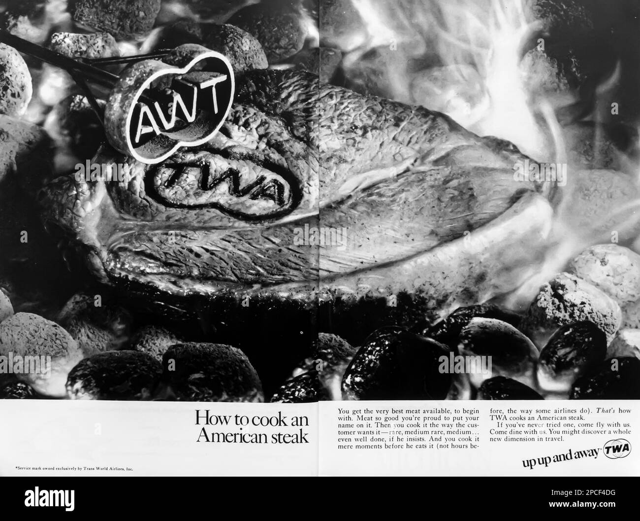 Werbung von TWA Trans World Airlines in einem Magazin von NatGeo, März 1968 Stockfoto