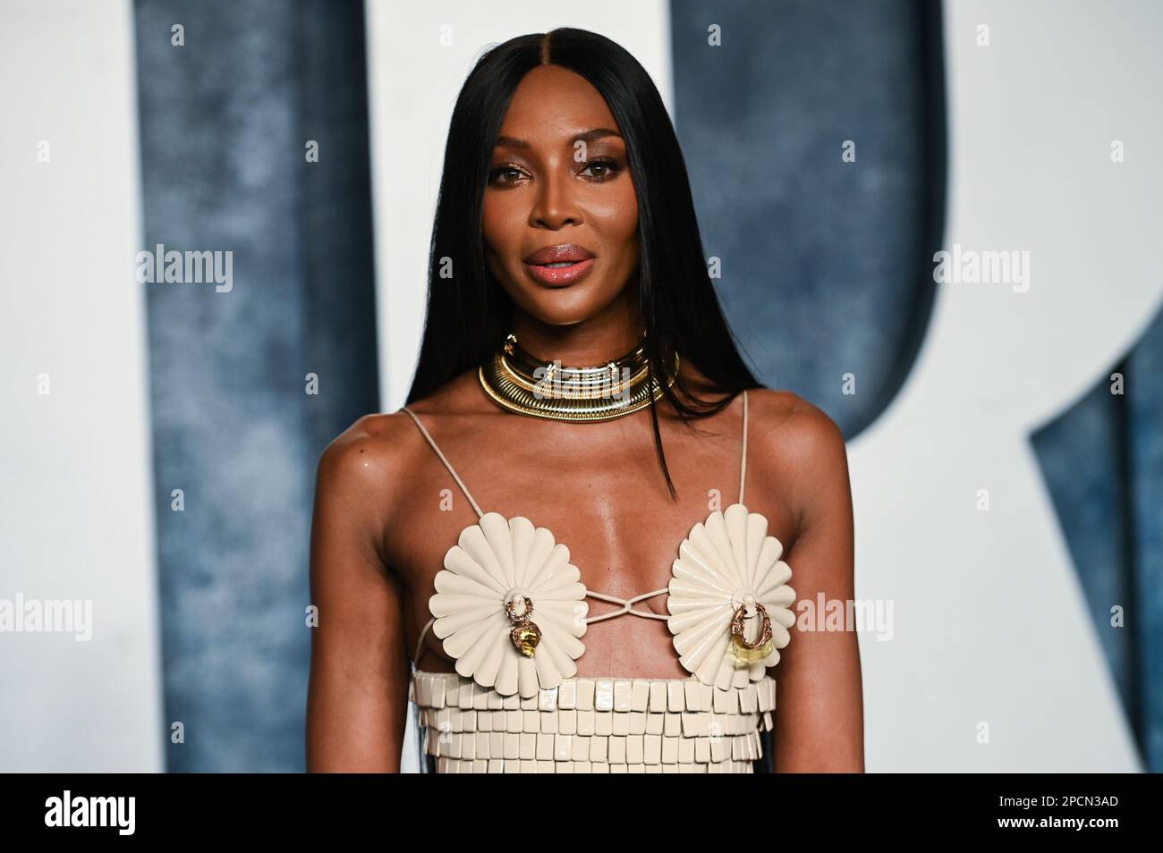 USA. 12. März 2023. Naomi Campbell läuft auf dem roten Teppich bei der 2023 Vanity Fair Oscar Party, die am 12. März 2023 im Wallis Annenberg Center for the Performing Arts in Beverly Hills, Kalifornien, stattfindet. (Foto: Anthony Behar/Sipa USA) Guthaben: SIPA US/Alamy Live News Stockfoto