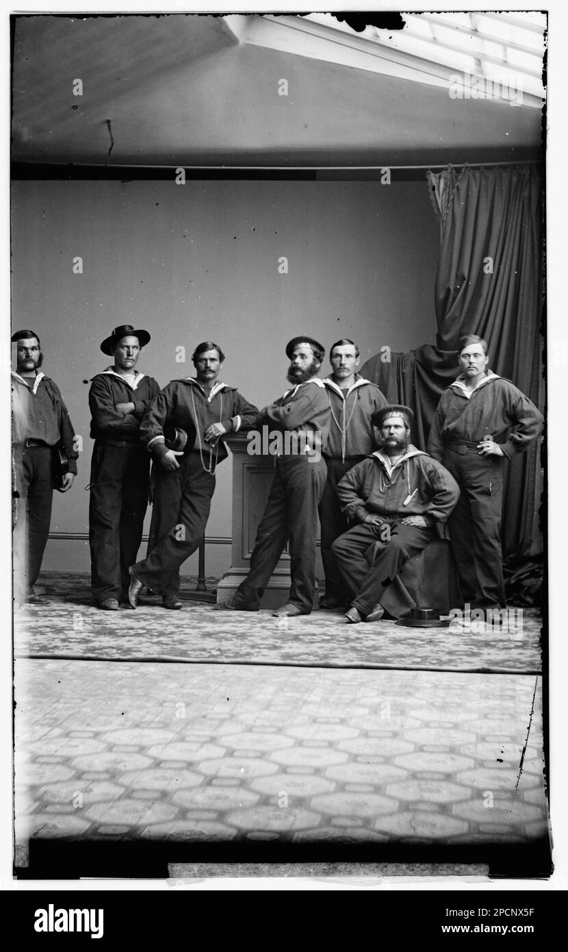 Gruppe russischer Matrosen vom Marineschiff Variag während des Besuchs in New York City. Bürgerkriegsfotos, 1861-1865 , Titel entworfen von Bibliothekspersonal basierend auf Informationen von Steve Rogers und Michael Neubert, 2011. (Titel in den Titelbüchern zum Bürgerkrieg haben die Matrosen fälschlicherweise als U.S. Navy identifiziert.) Usa, Geschichte, Bürgerkrieg, 1861-1865. Stockfoto