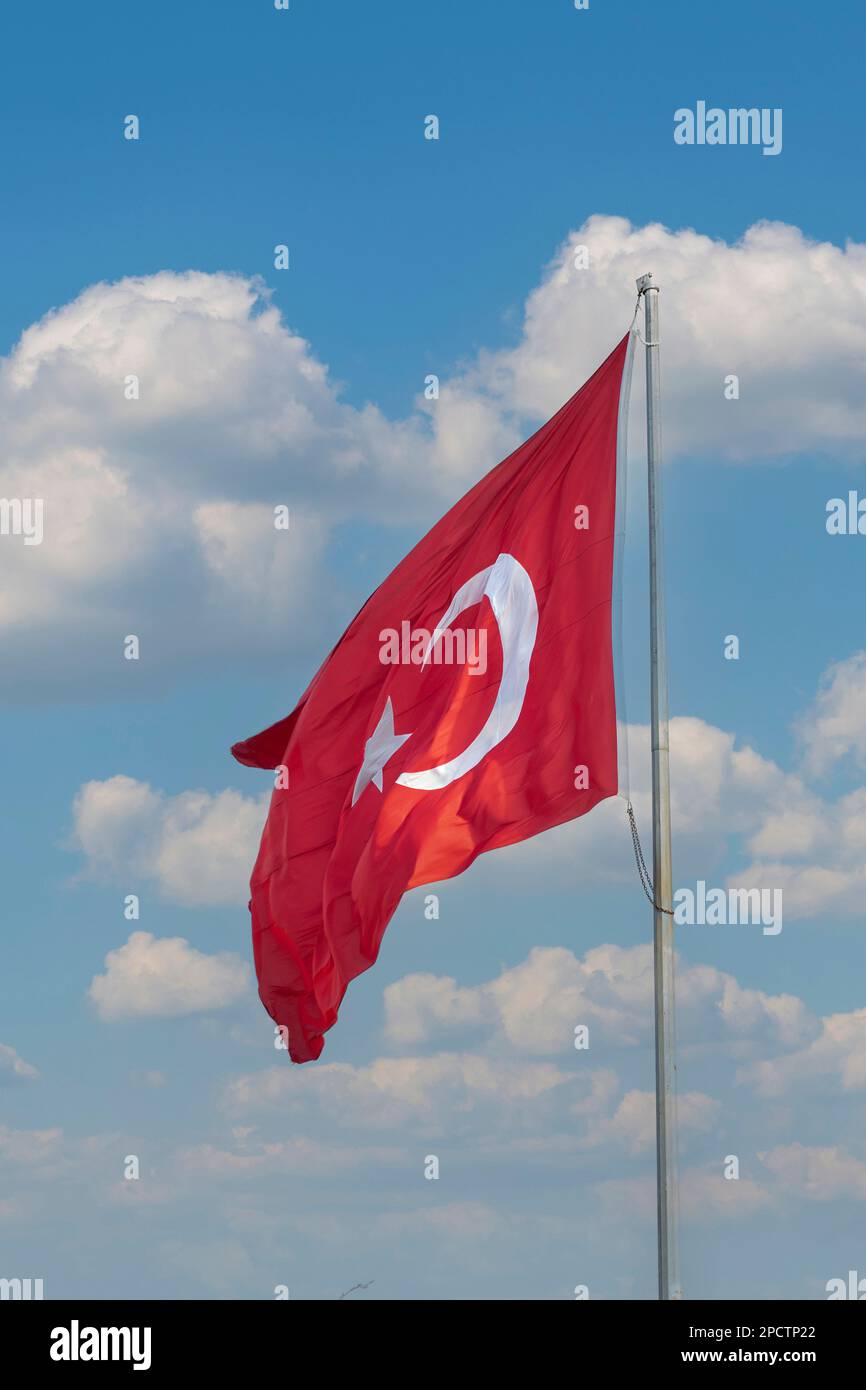 Türkische Flagge. Türkische Staatsflagge. Türkische Flagge im Freien Stockfoto