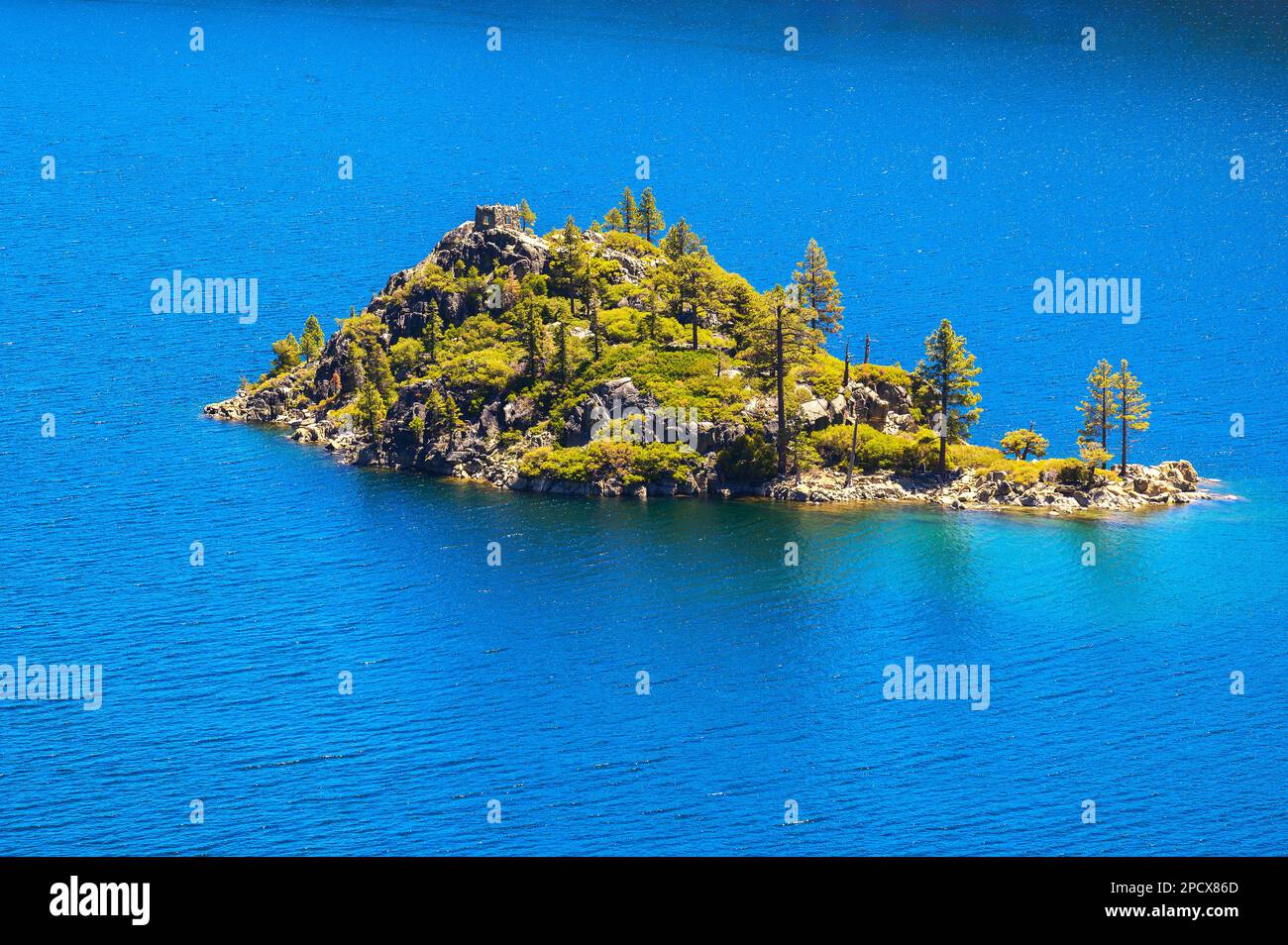 Fannette Island befindet sich in der Emerald Bay von Lake Tahoe, Kalifornien Stockfoto