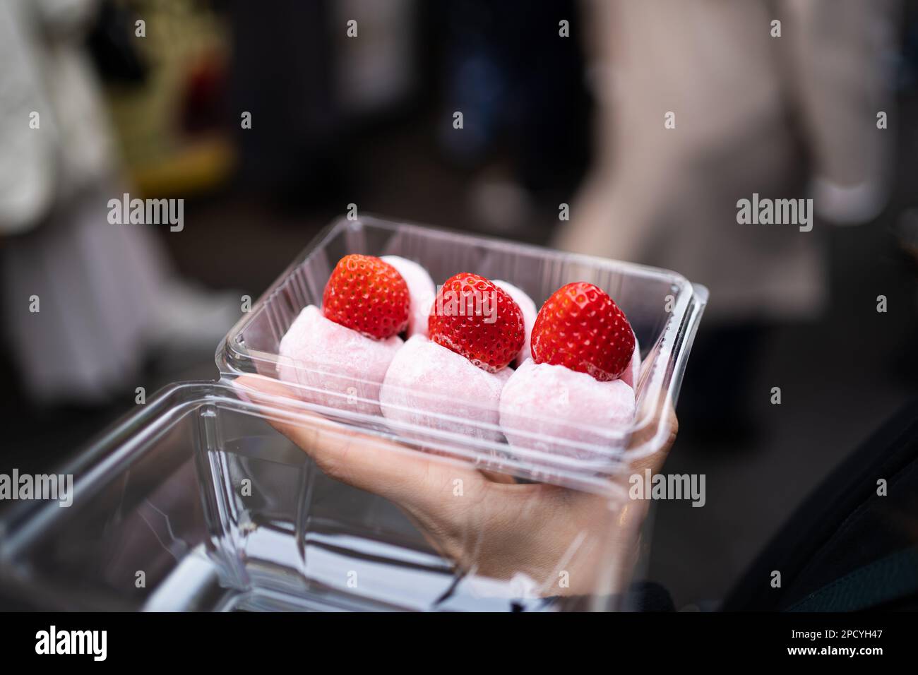 Ichigo Daifuku, Erdbeermochi in Tokio, Japan Stockfoto