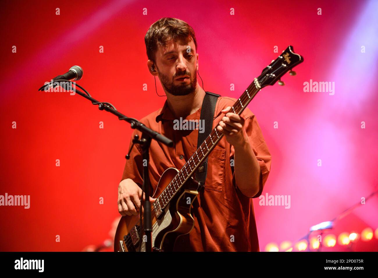 Collengo, Turin, Italien, 15. Juli 2022, Eugenio in der Via Di Gioia tritt während der „Amore e Rivoluzione“-Tour, Andrea Pellegrini/Alamy, auf dem Blumenfestival auf Stockfoto